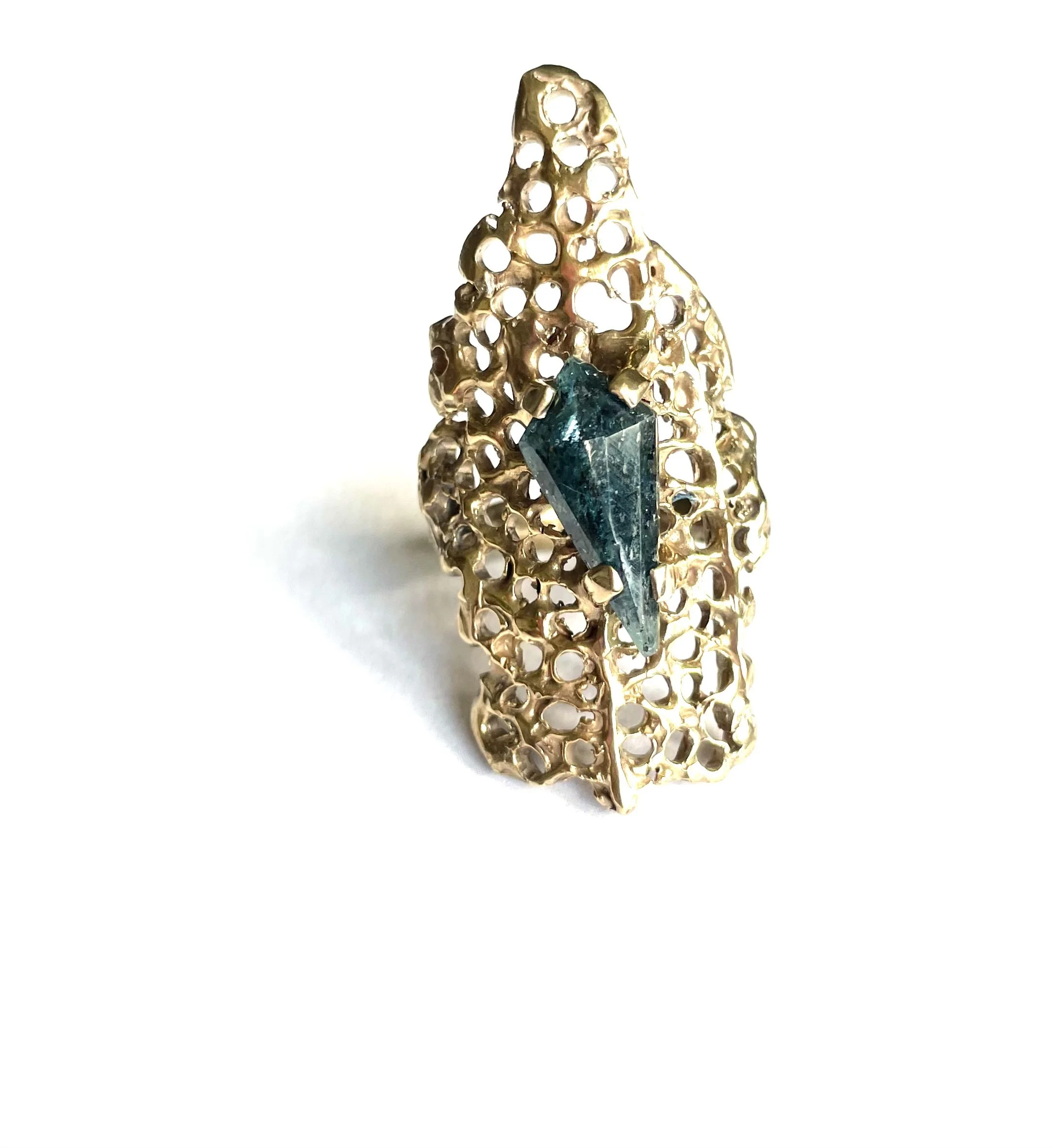 Orchil blue kyanite coral ring