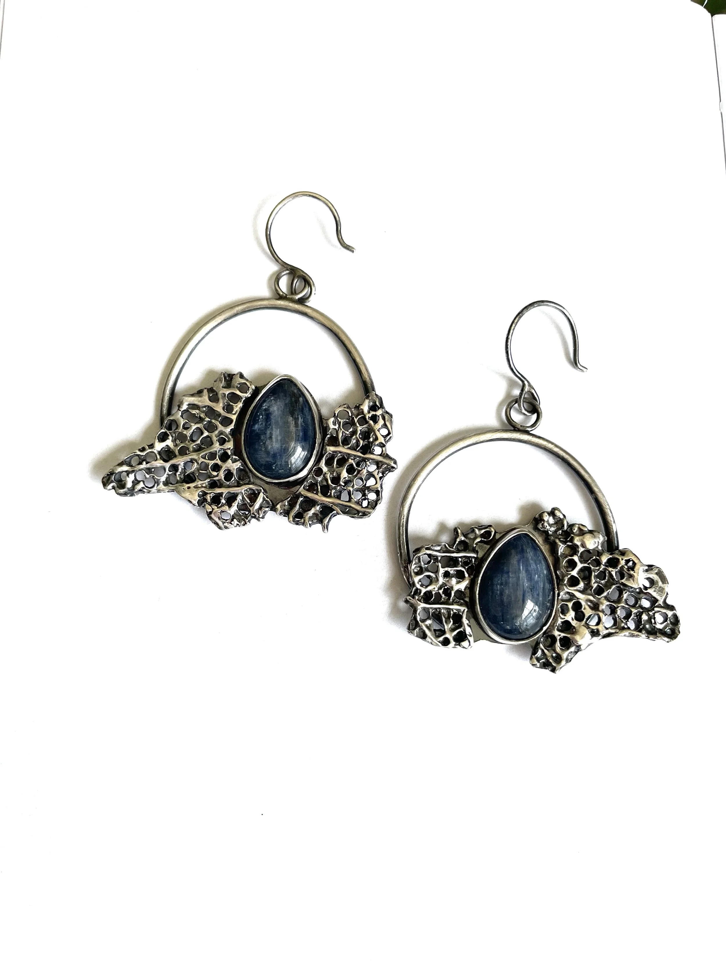 Orchil Kyanite coral earrings
