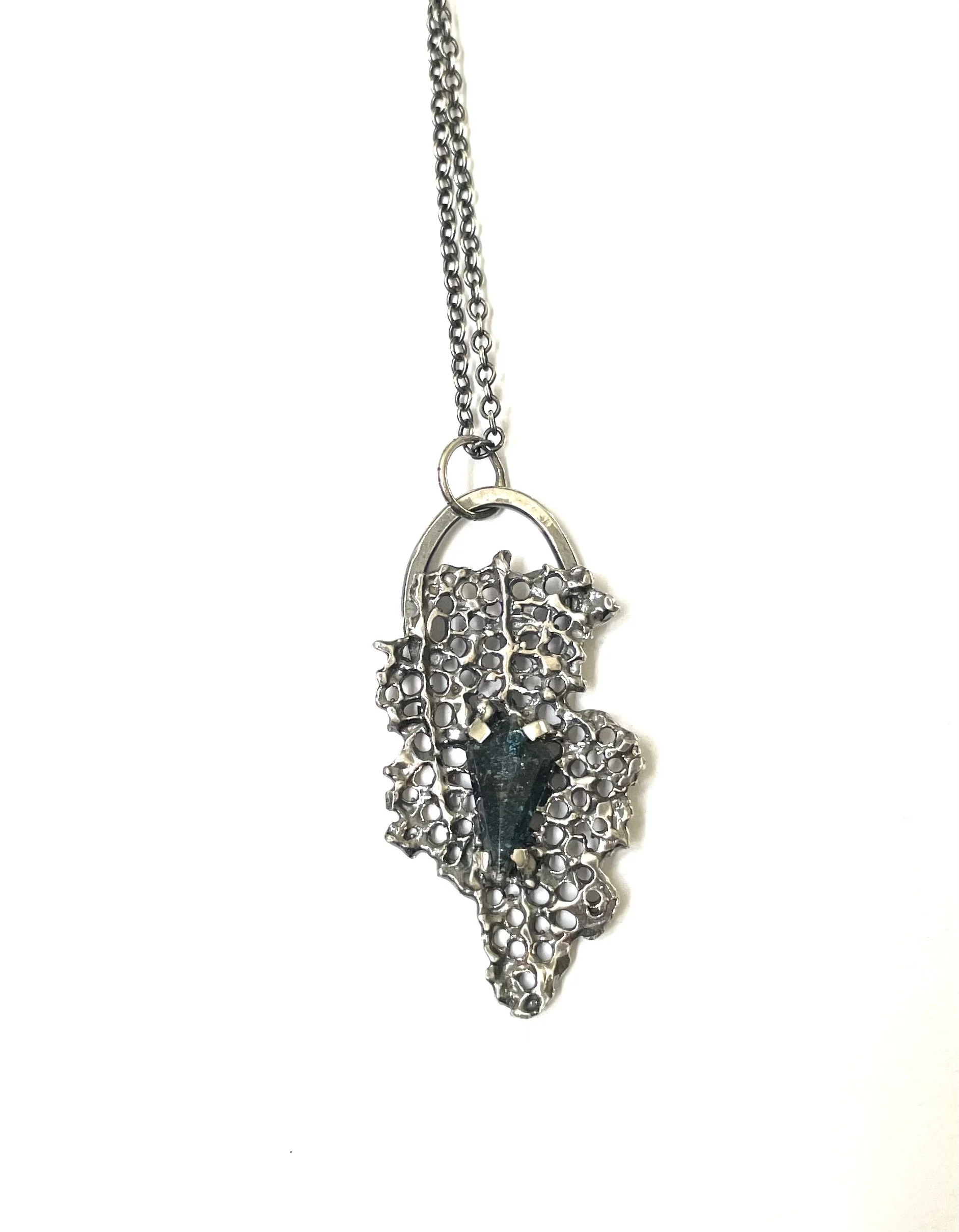 Orchil Kyanite coral pendant