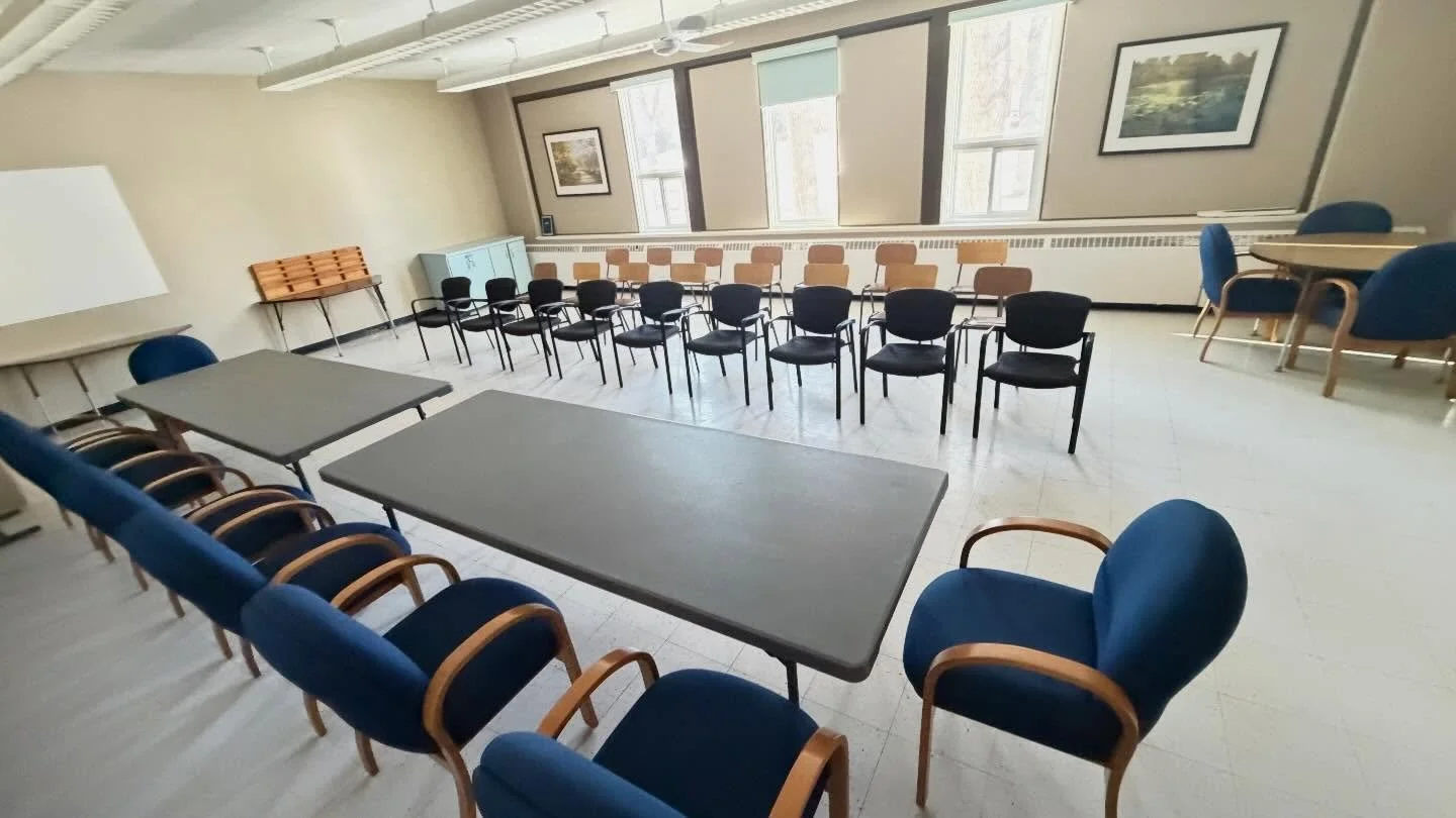 Looking for an affordable space to meet, plan, or host a small gathering? 👀
The ABC Centre meeting room is available to rent starting at just $20/hour!

Perfect for meetings, workshops, clubs, or community groups&mdash;right here in Abbey.
📅 Flexib
