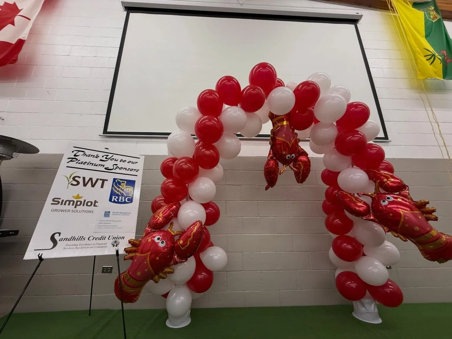 Months of planning and preparation have led to tonight and we are all ready for a sold out night at the ABC Centre! The lobster caught their flight this year and will arrive in Abbey on time. 
Thank you to all of our committee, volunteers, sponsors a