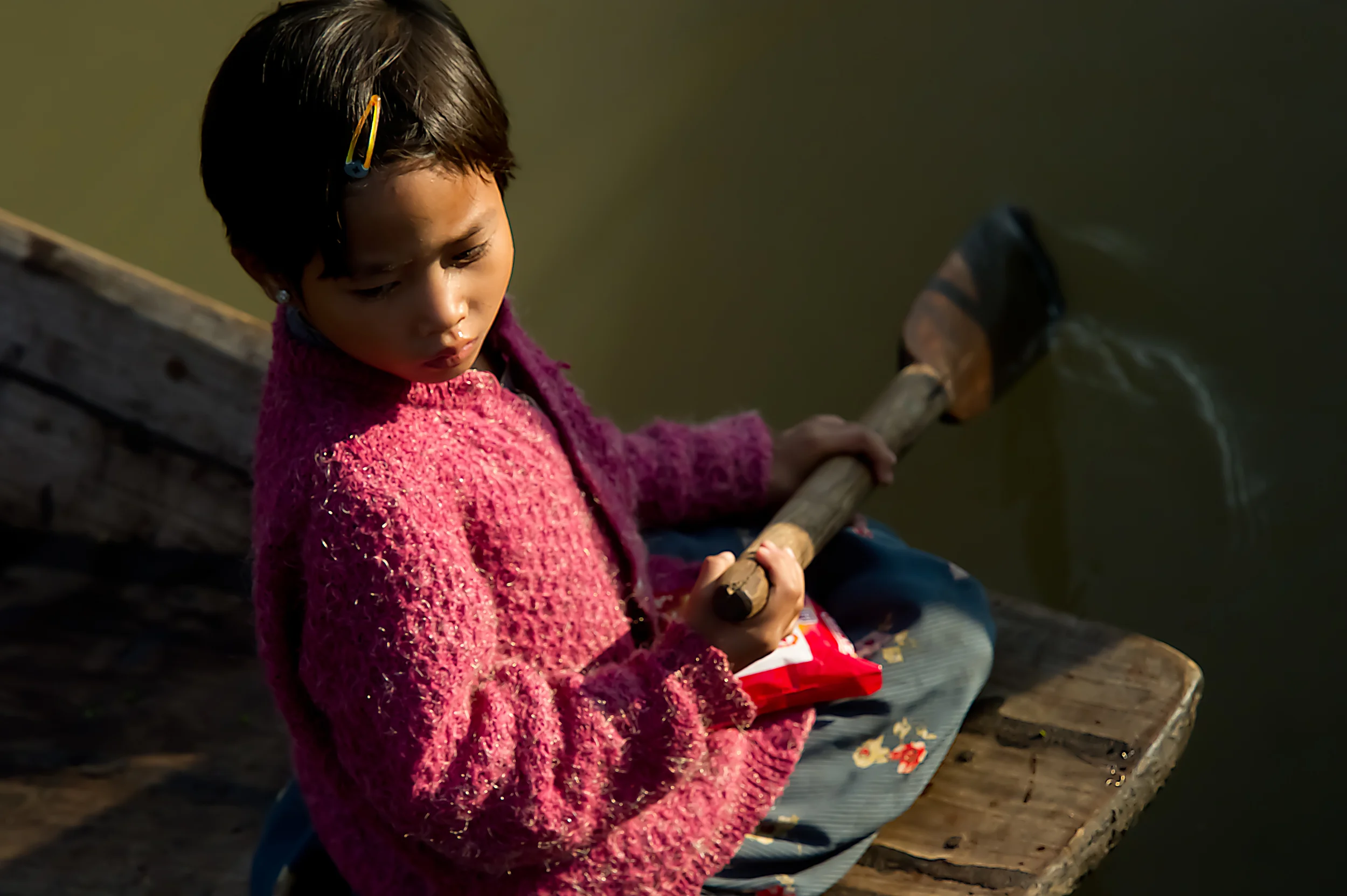 _DSC9432-Edit-Edit st 1 little girl in canoe.jpg