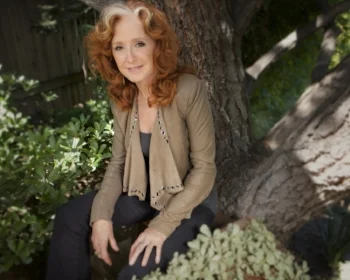 Bonnie Raitt, Rock & Hair goddess