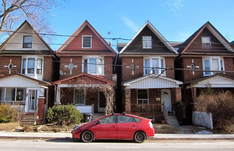 WALKING EPIPHANY in Toronto:  neighborhood notes from Heidi Dening