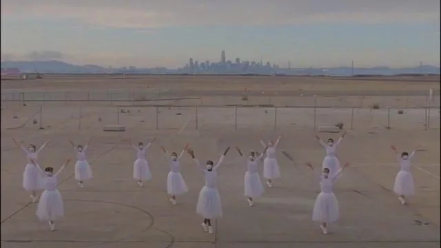 9 Ladies (and Men) Dancing: Christmas Daybook, 9