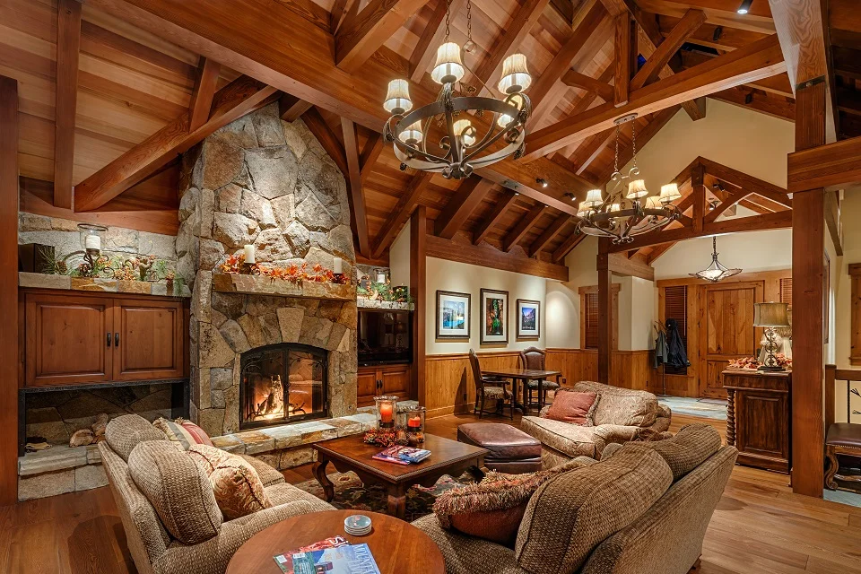C05 alt living room - RESZED.jpg