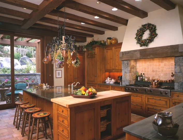 F05 KITCHEN - RESIZED.jpg