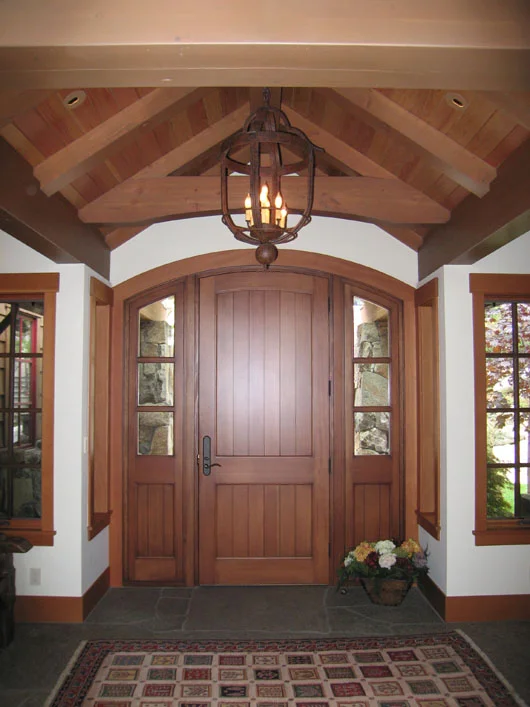 D04 foyer - resized.jpg