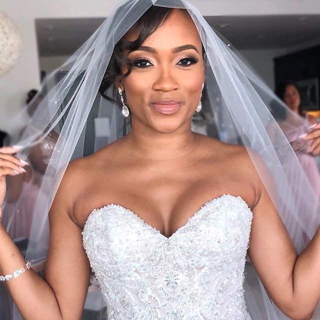Looking like a dream on one of the most important days of her life! 🥰
.
.
Now booking 2019 brides! #makeupbyfifibridal #internationalmua