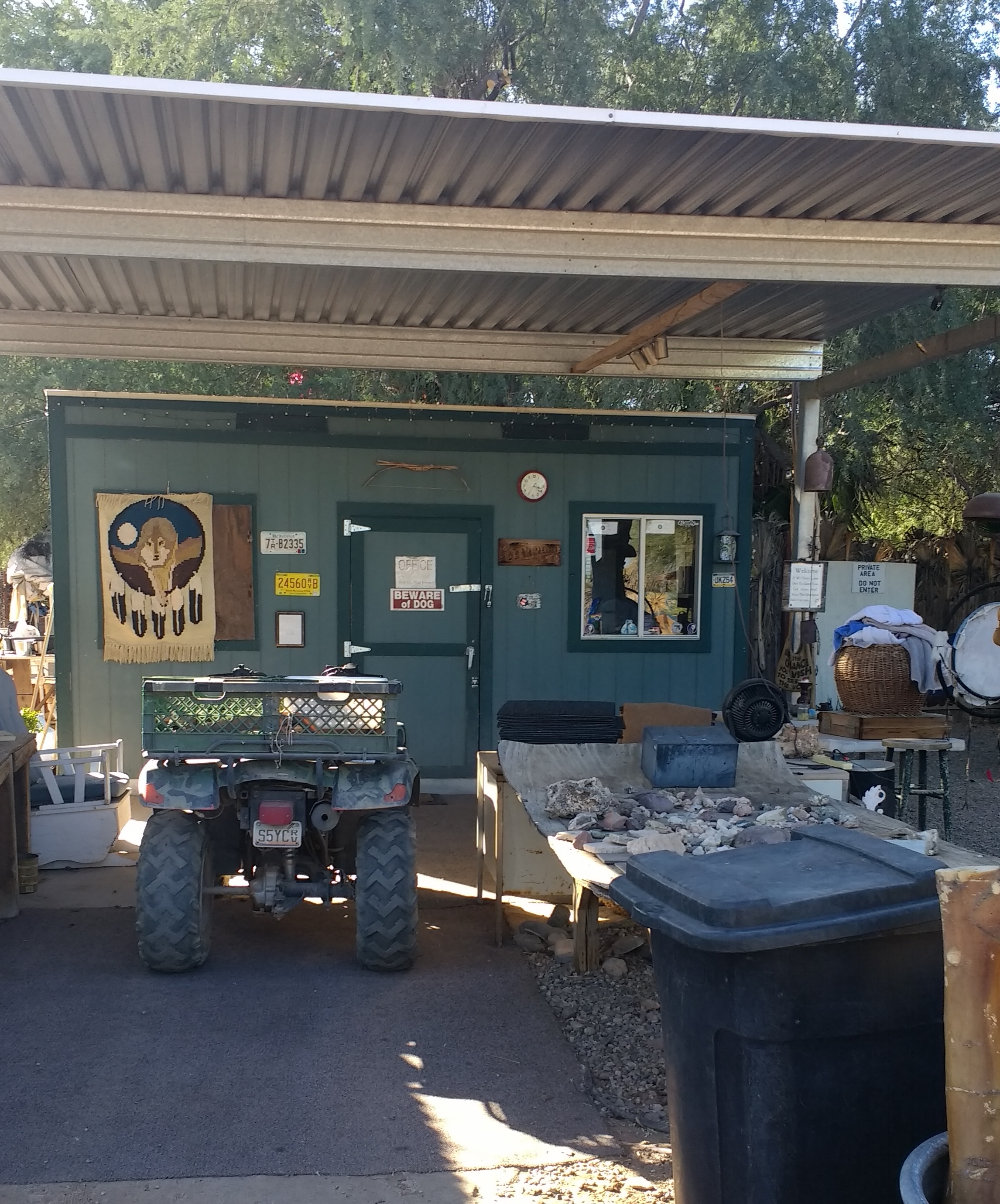 Where we get the towels and pay the man. I really love fun quirky places. This one is a true GEM. They offer camping and you can rent a small room/cabin if you are interested. Seems like it might be a fun get away weekend.