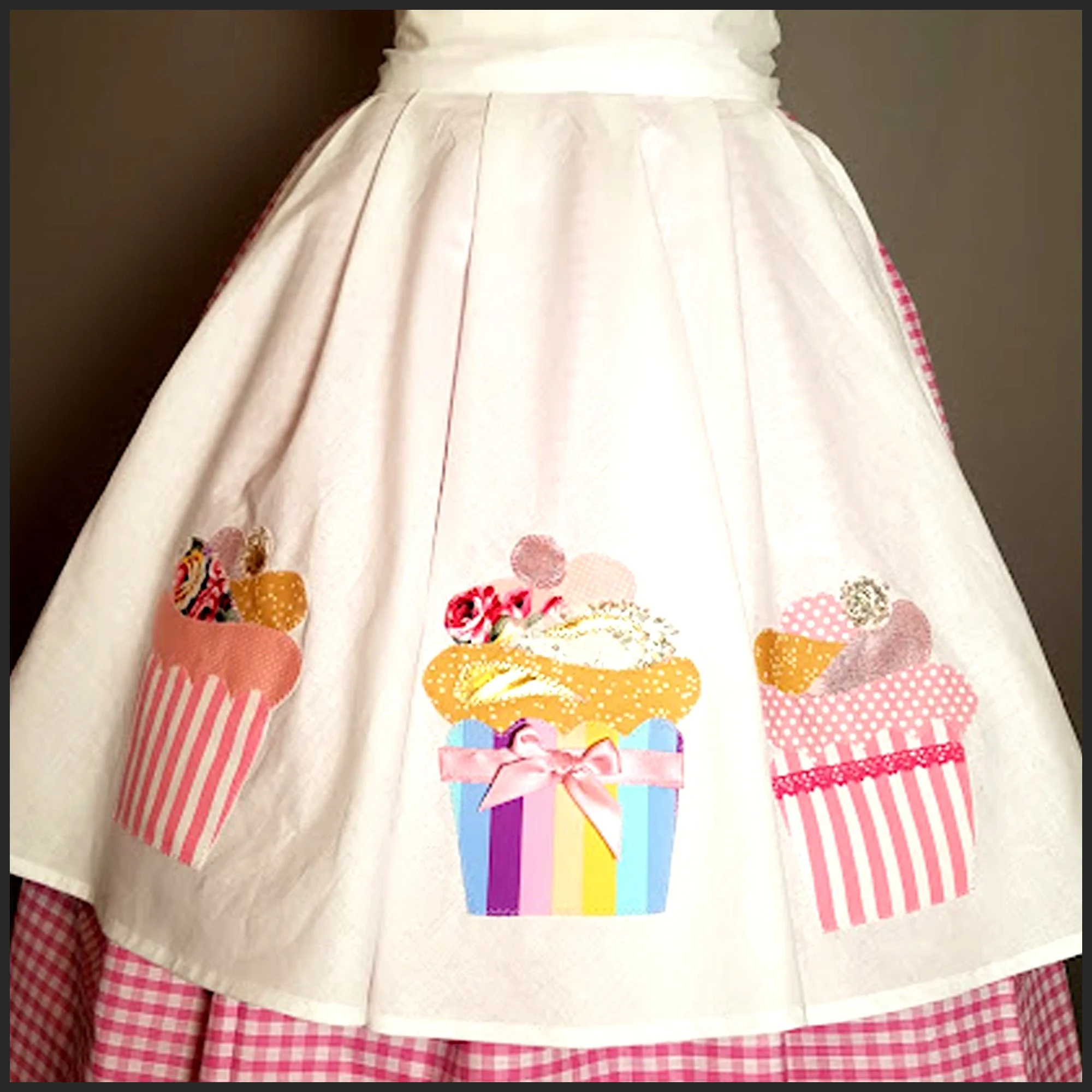 cupck apron sewing panto pattern.jpg