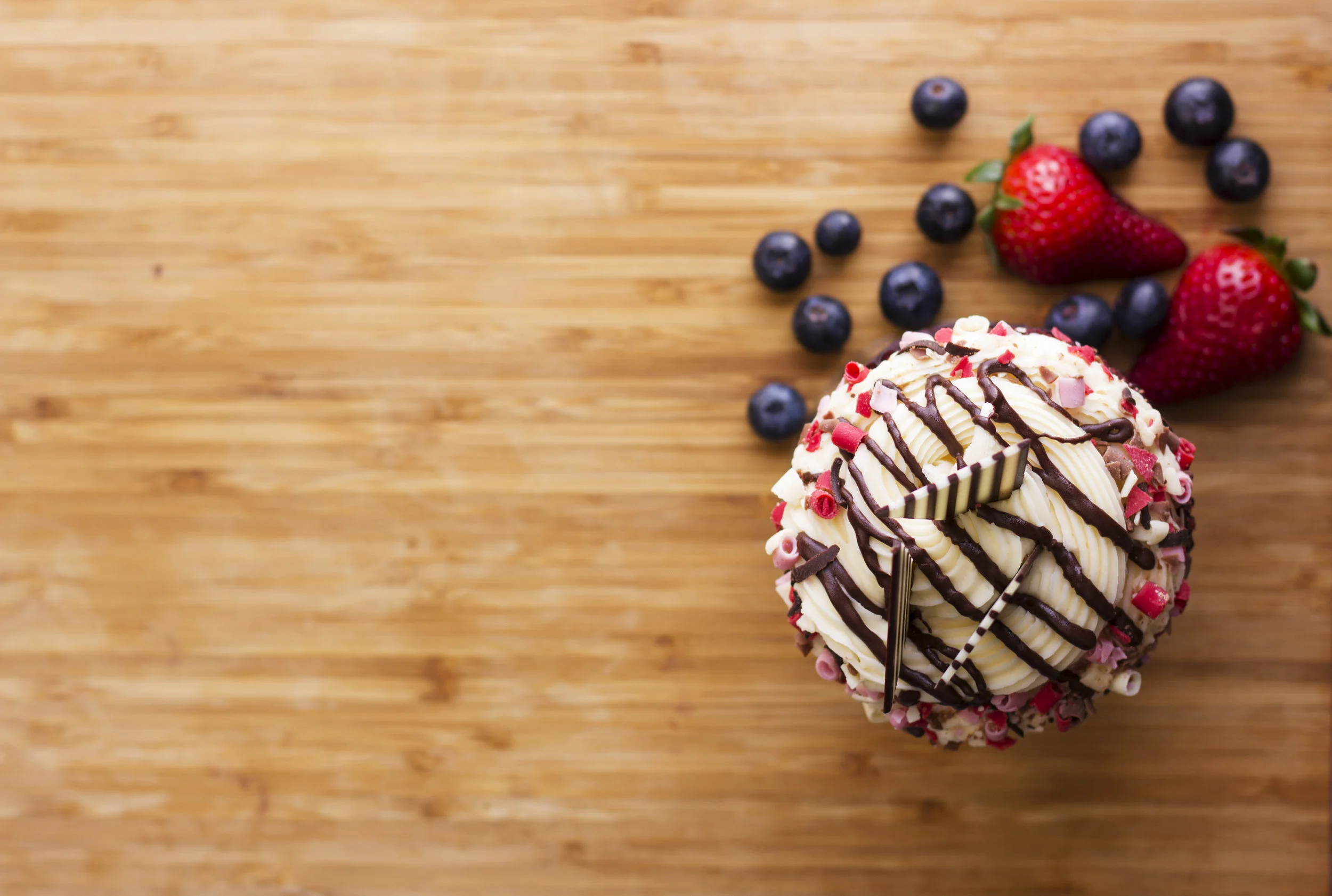 Apodaca_R_cake_001.jpg