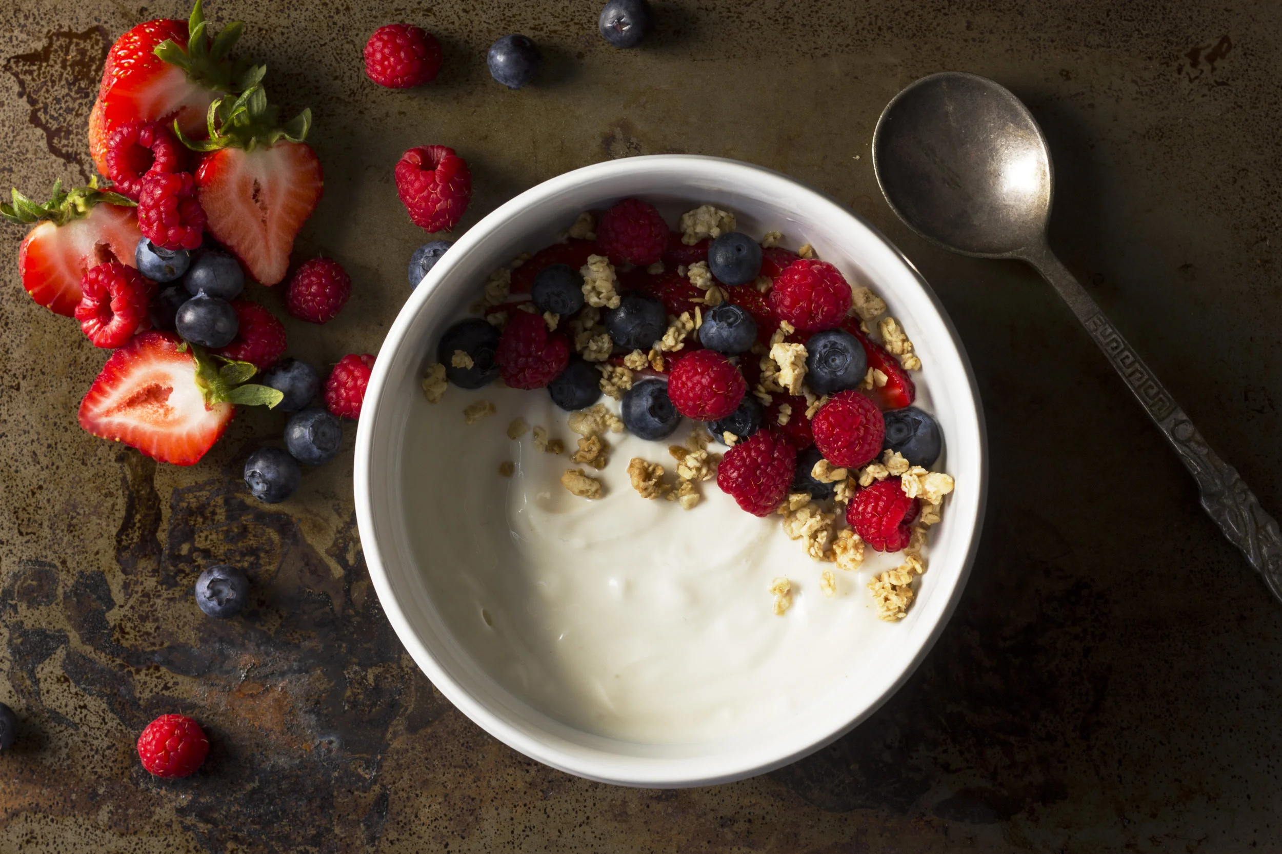 Apodaca_R_yogurt_001.jpg