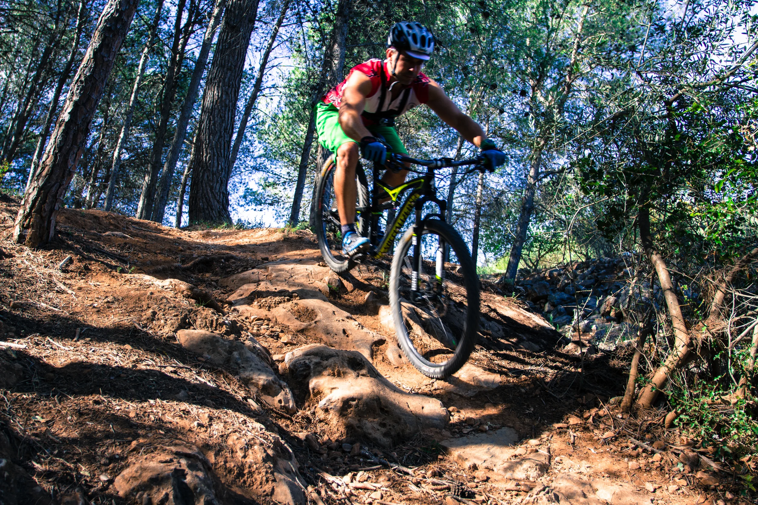 The master of the local trails, Juan, mtb guide at turiactivo.com