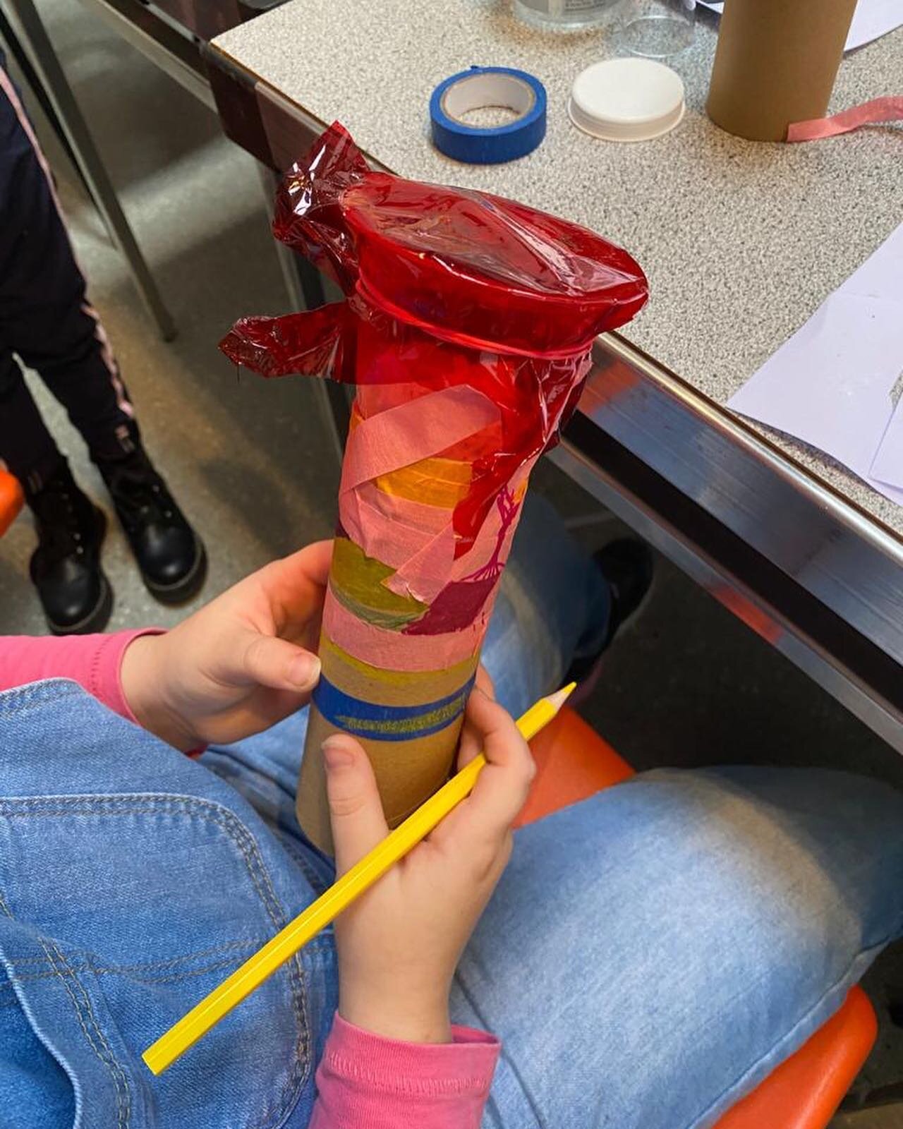 Making musical instruments with children who attended the service at Brighton Young Carers last week. Much creative fun and noise to be had. 

#brightonyoungcarers 
#creativeplay 
#childrencreate 
#creativeart