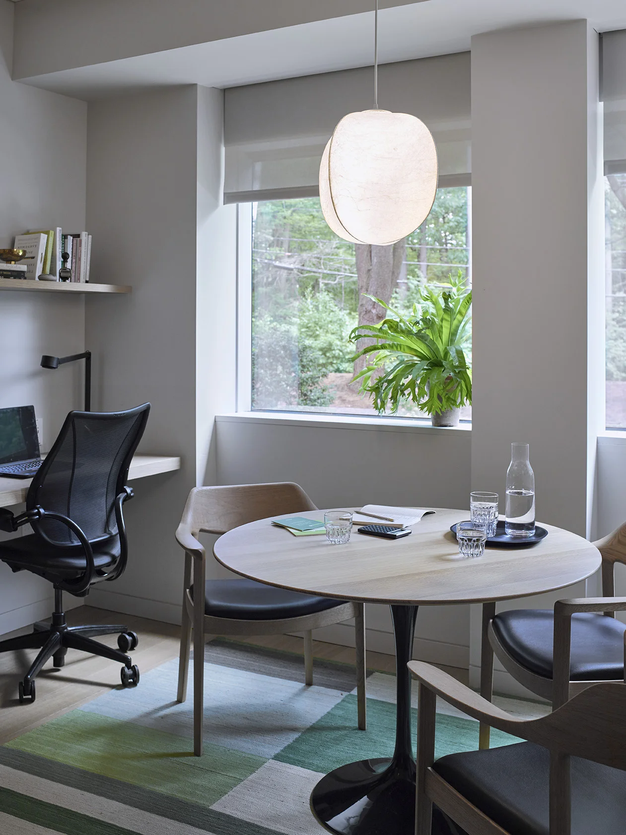 Shot 7  Office 1_0033 1_R_RGB.jpg