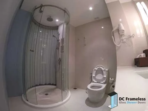 round-shower-door-dc
