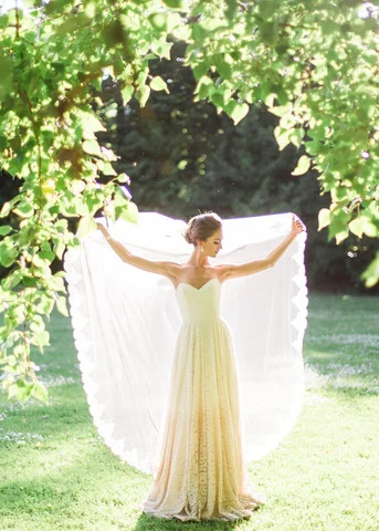 The Borrowed Collection Veil Campaign, Ainsley Rose Photography, The Artistry Collective Makeup and Jen Mathison Hair.