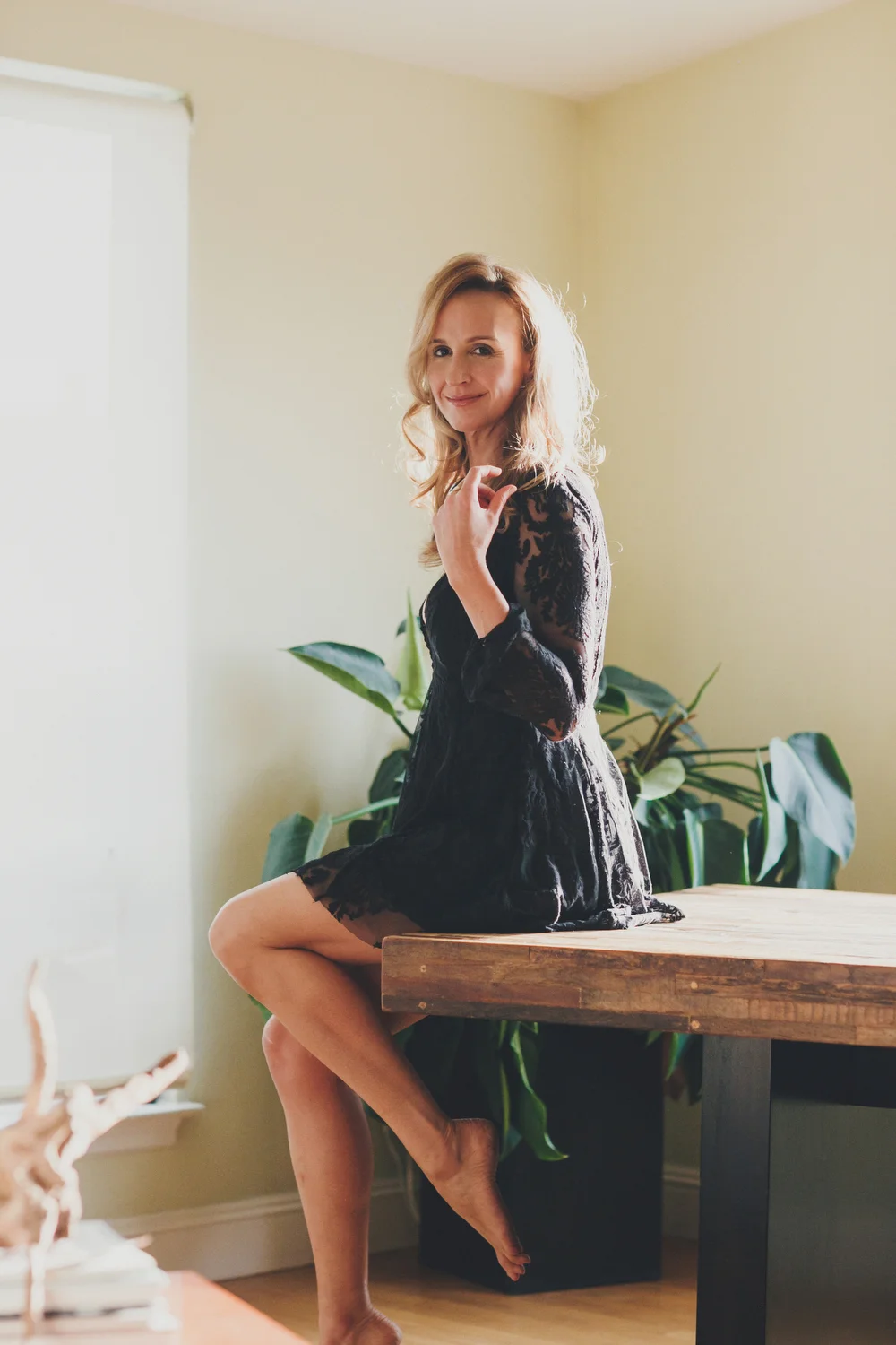Jennifer Skog photographs sf city engagment boudoir shoot on rooftop
