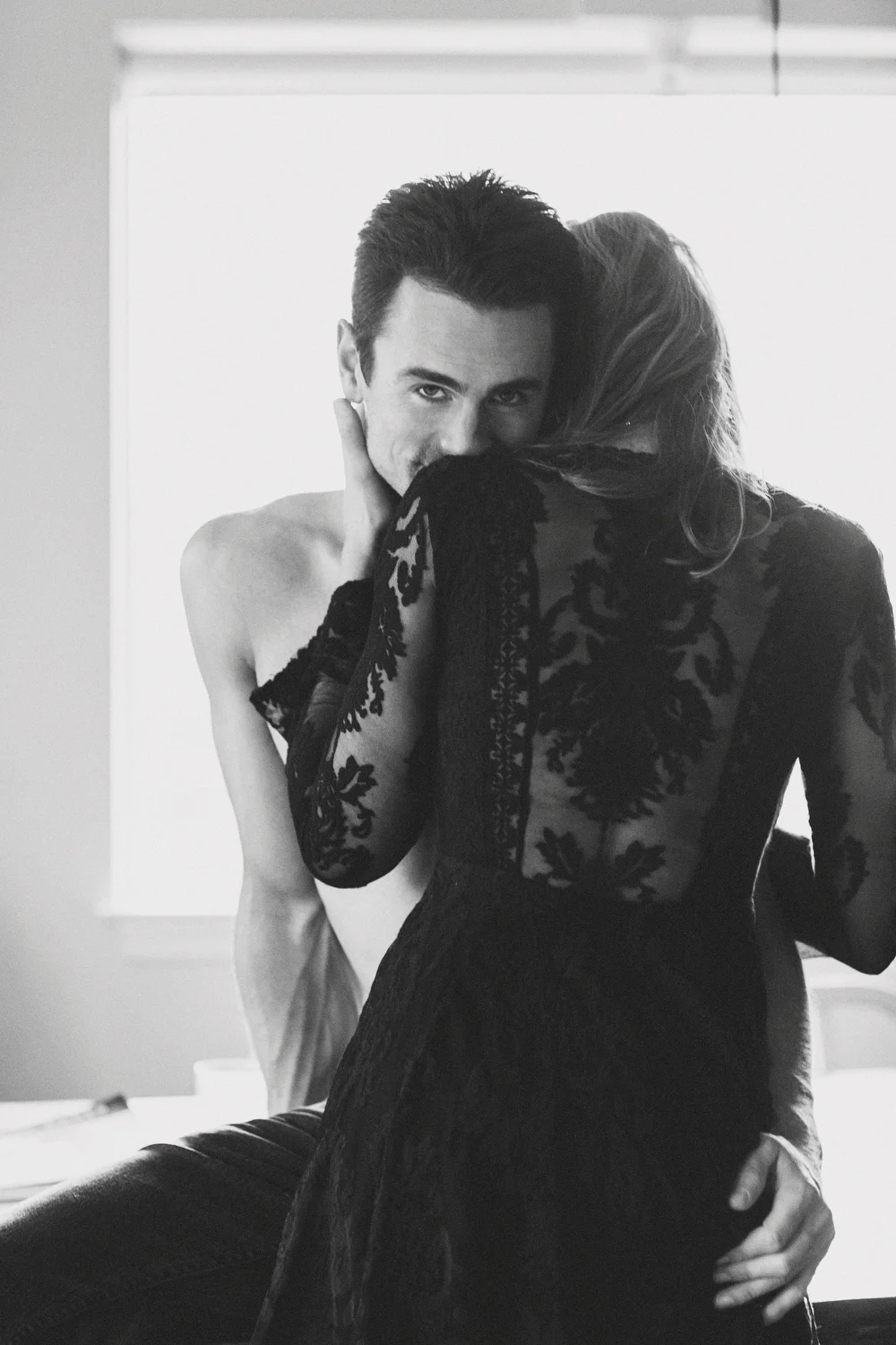 Jennifer Skog photographs sf city engagment boudoir shoot on rooftop
