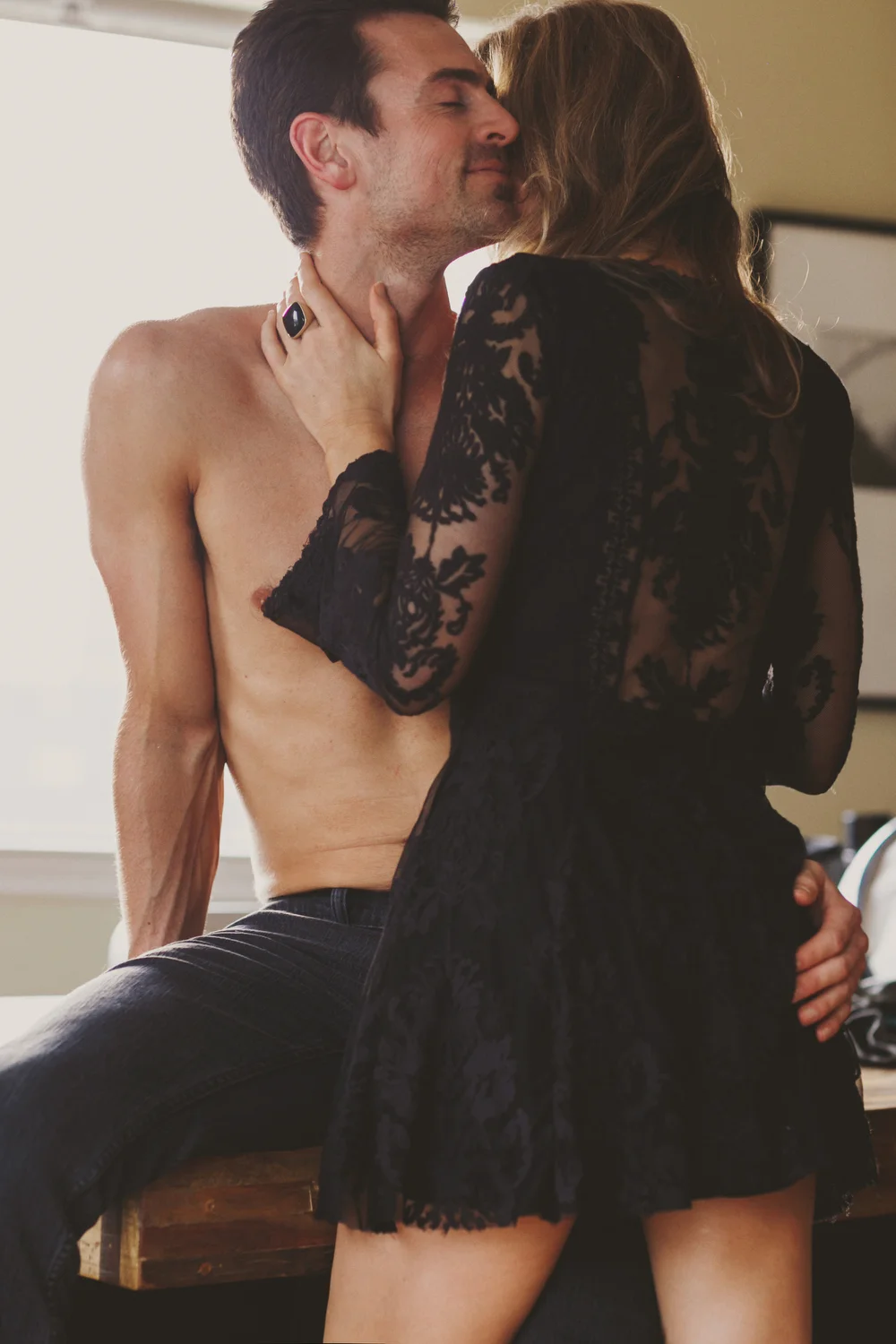 Jennifer Skog photographs sf city engagment boudoir shoot on rooftop