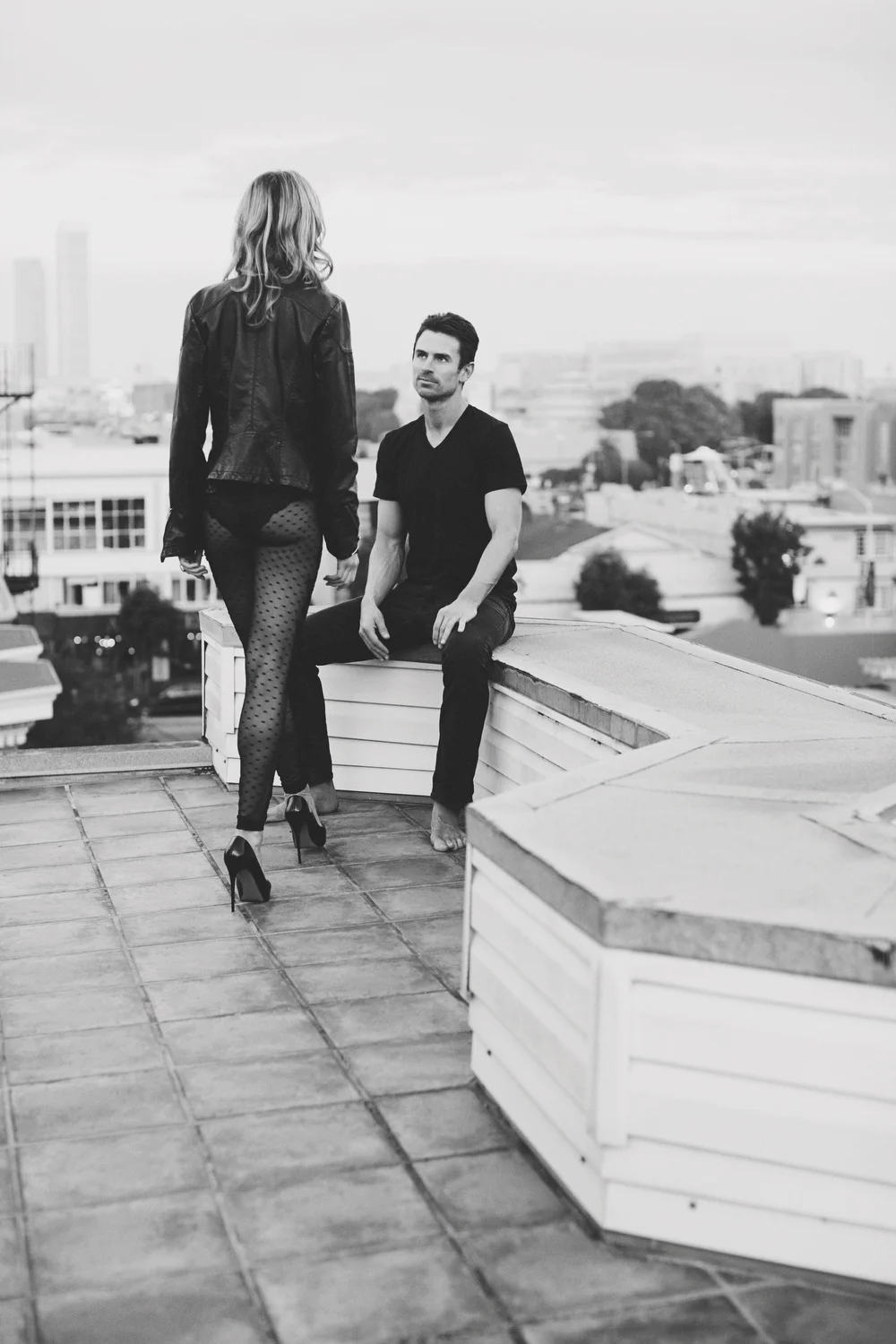 Jennifer Skog photographs sf city engagment boudoir shoot on rooftop