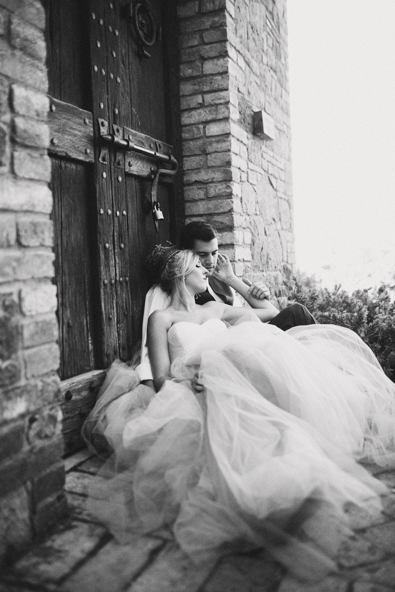 0063-JENNIFER-SKOG-princess-castle-napa-castillo-di-amoroso-pink-tulle-olive-branch-crown-couture-engagement-photographer-0009.jpg