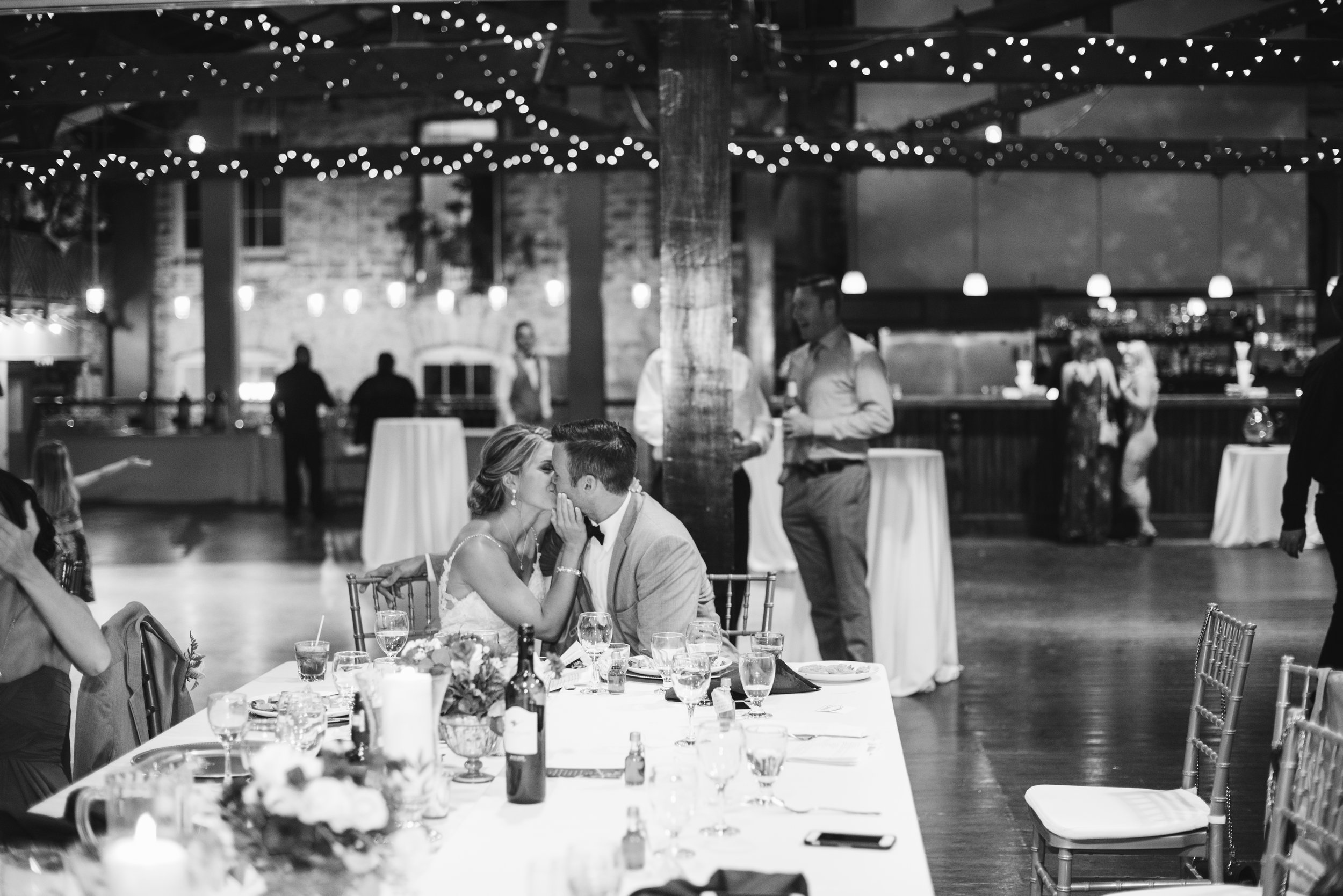 Laura&Sean-1075.jpg