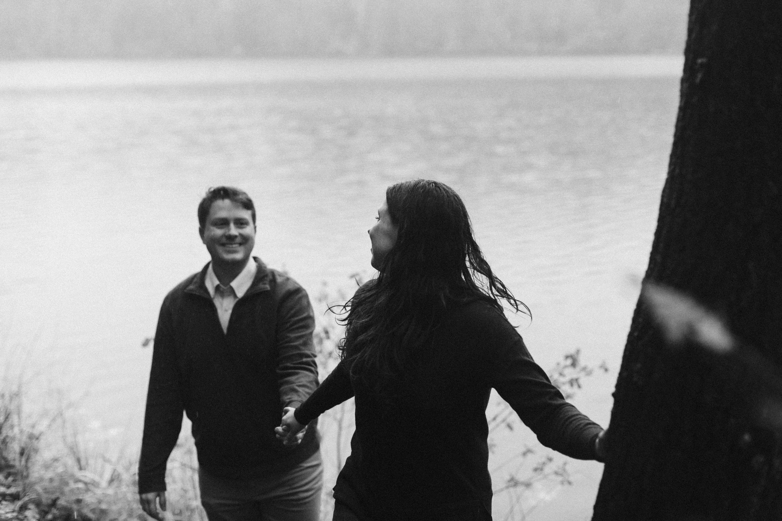 Scott &amp; Madelaine's Rainy Engagement Session