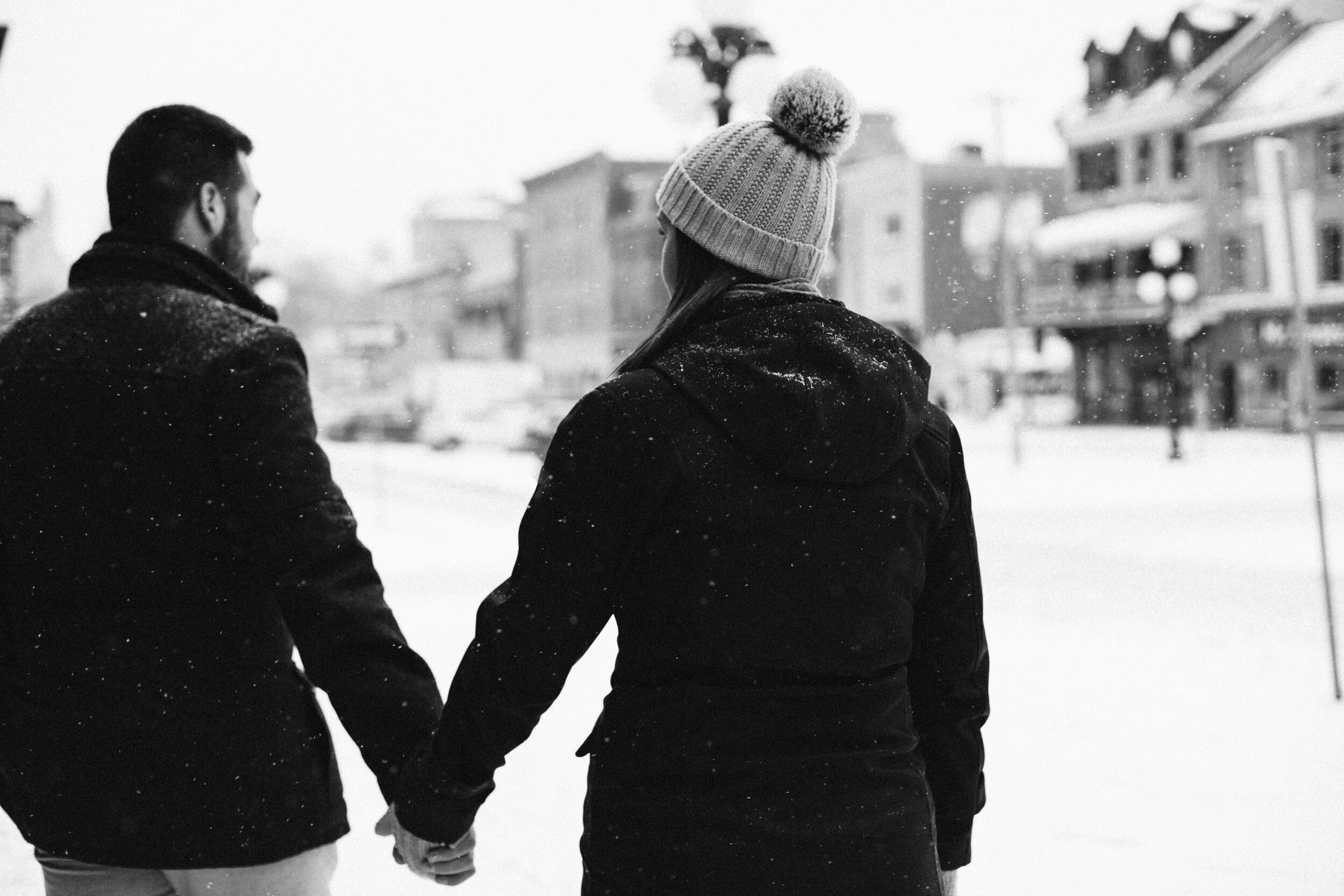 A Snowy Downtown Engagement Session with Emma &amp; Jesse