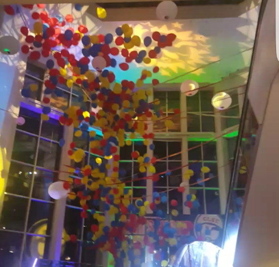 Balloon drop to end a wonderful night