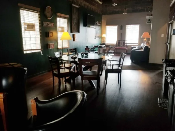 Black Girls Try Cigars Lounge pic