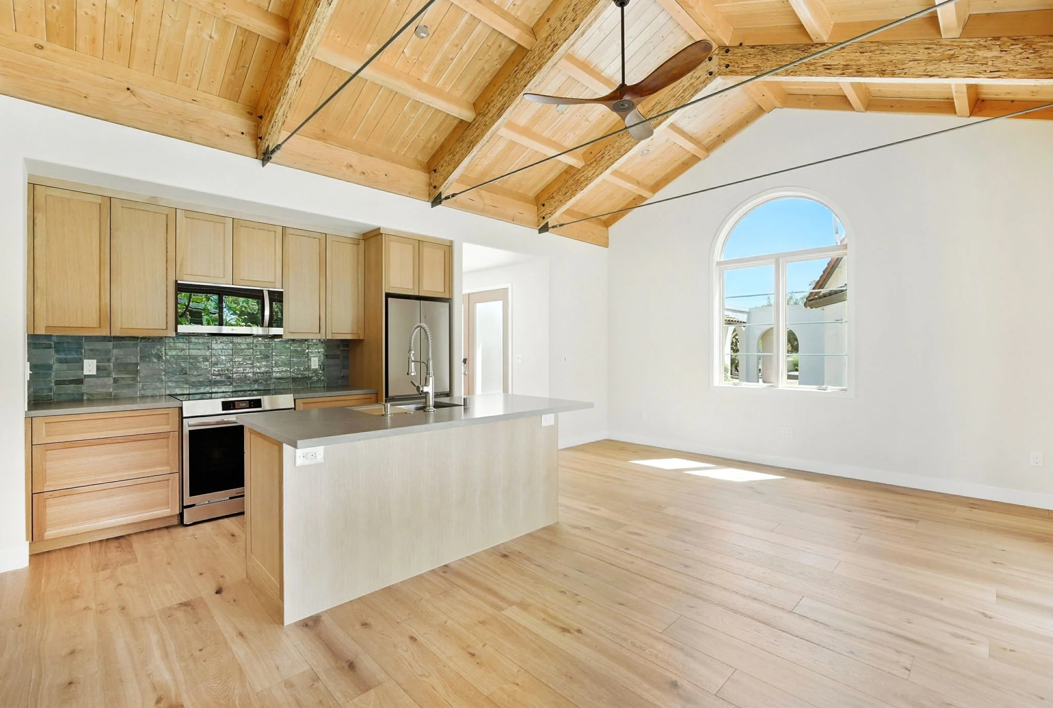 6-web-or-mls-06 Living Room.jpg