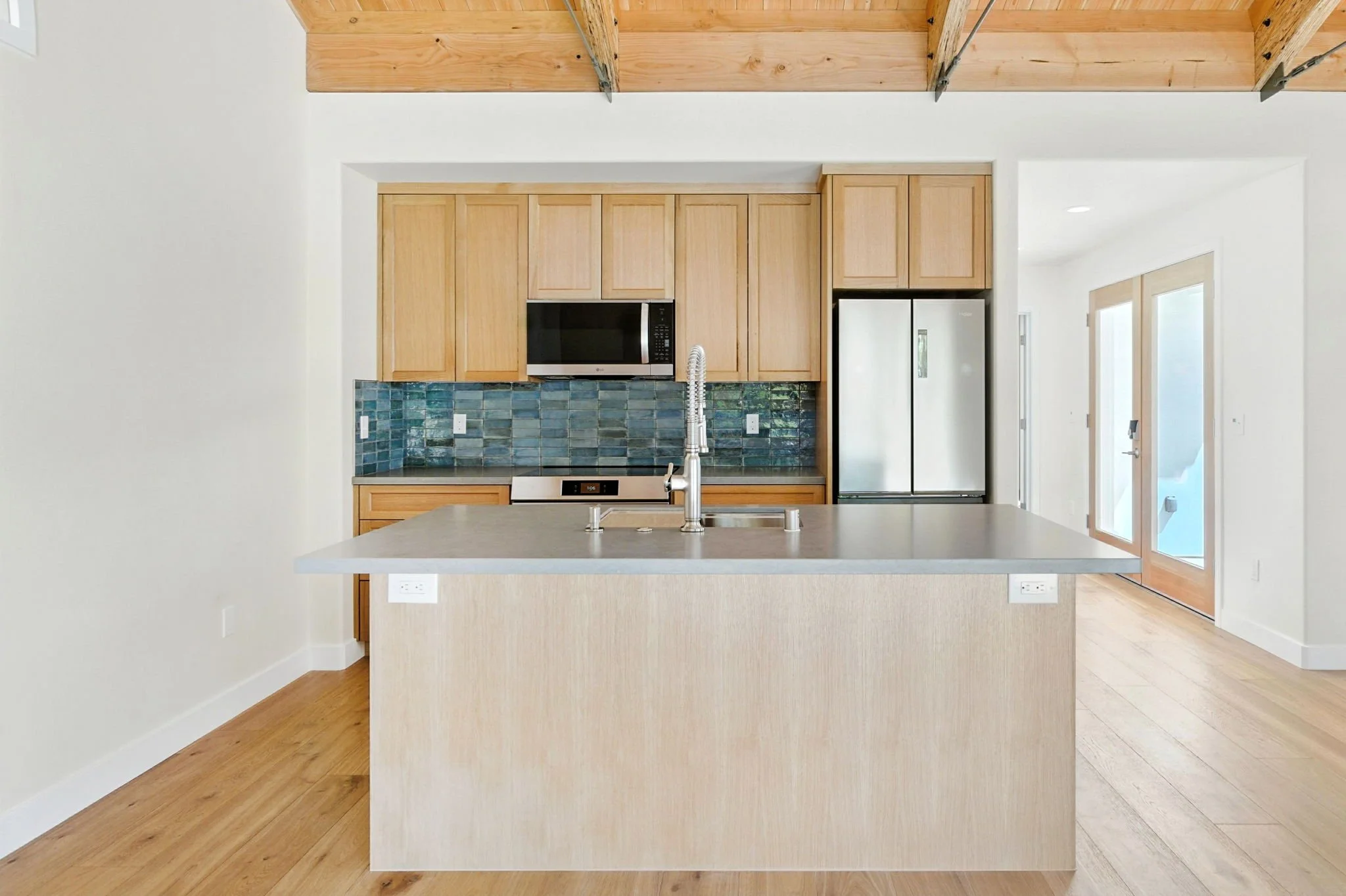 8-web-or-mls-08 Kitchen.jpg