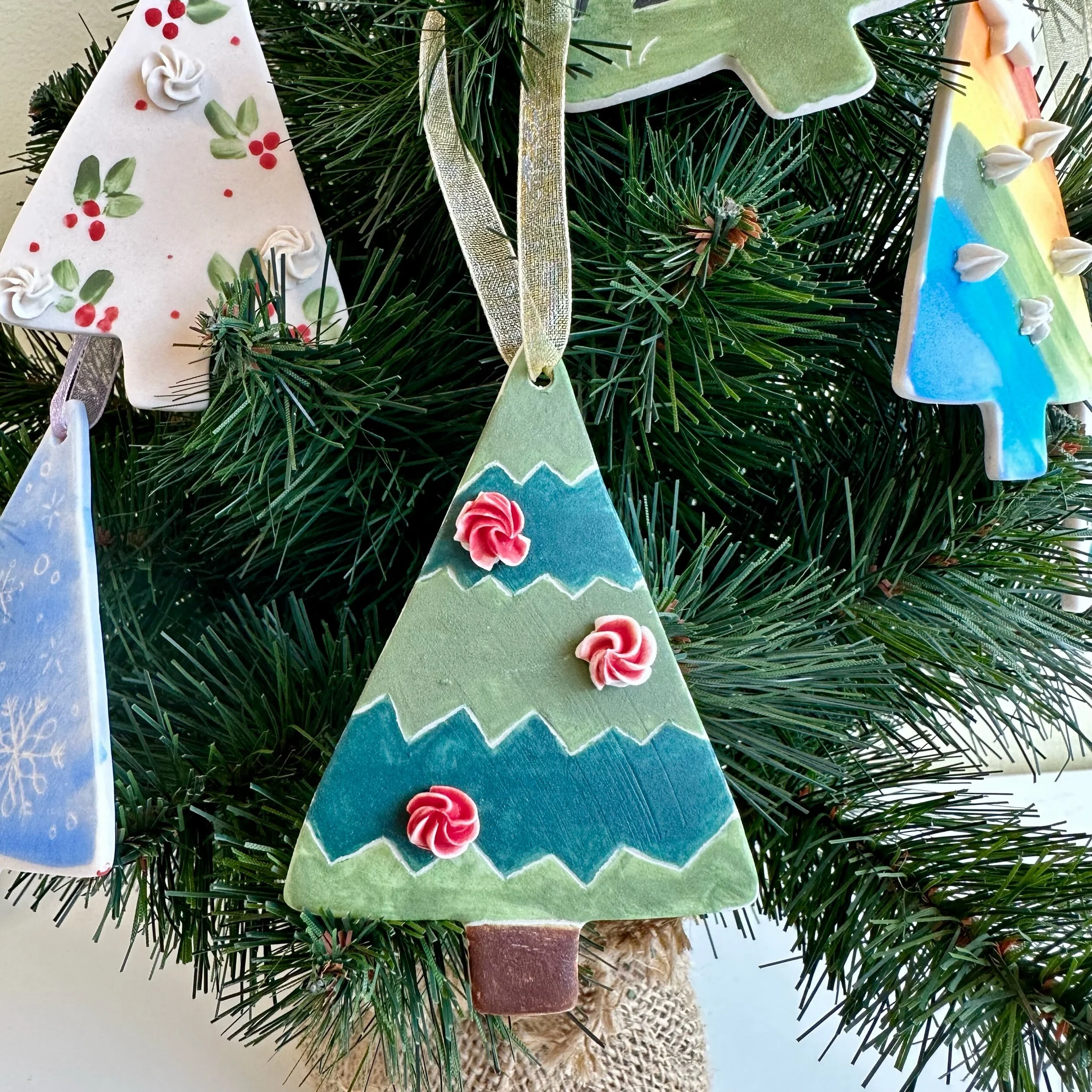 27DE67BE-B855-4D86-8766-31CAC6ECB7D9