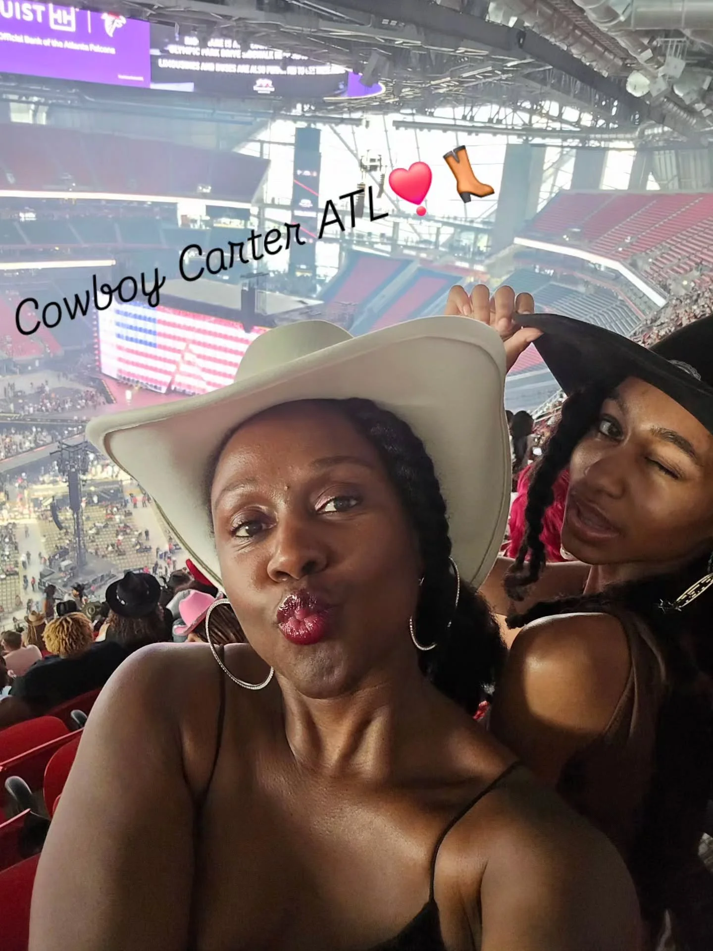 Bey❣️😍

.
.

#Beyonce #CowboyCarter #CowboyCarterTour #MercedesBenzStadium #SummerConcerts #BeyonceATL #Beyhive