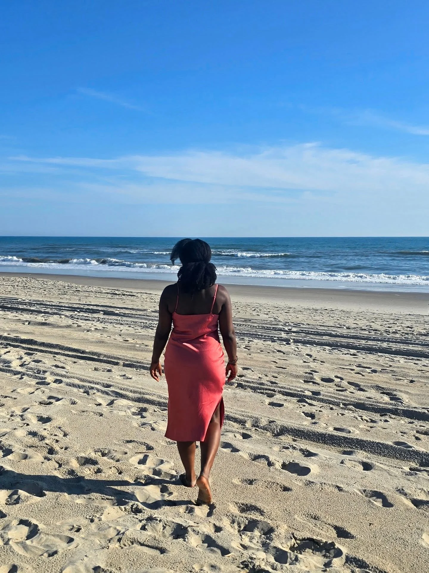 Sometimes you just have to go all in. 

Don't worry about who gets it or who understands. Just go. START. 

The right people, the right things, the right opportunities... they'll come. 

They WILL come. ✨️

.
.
.

#JustStart #DoItScared #Grateful #Ap