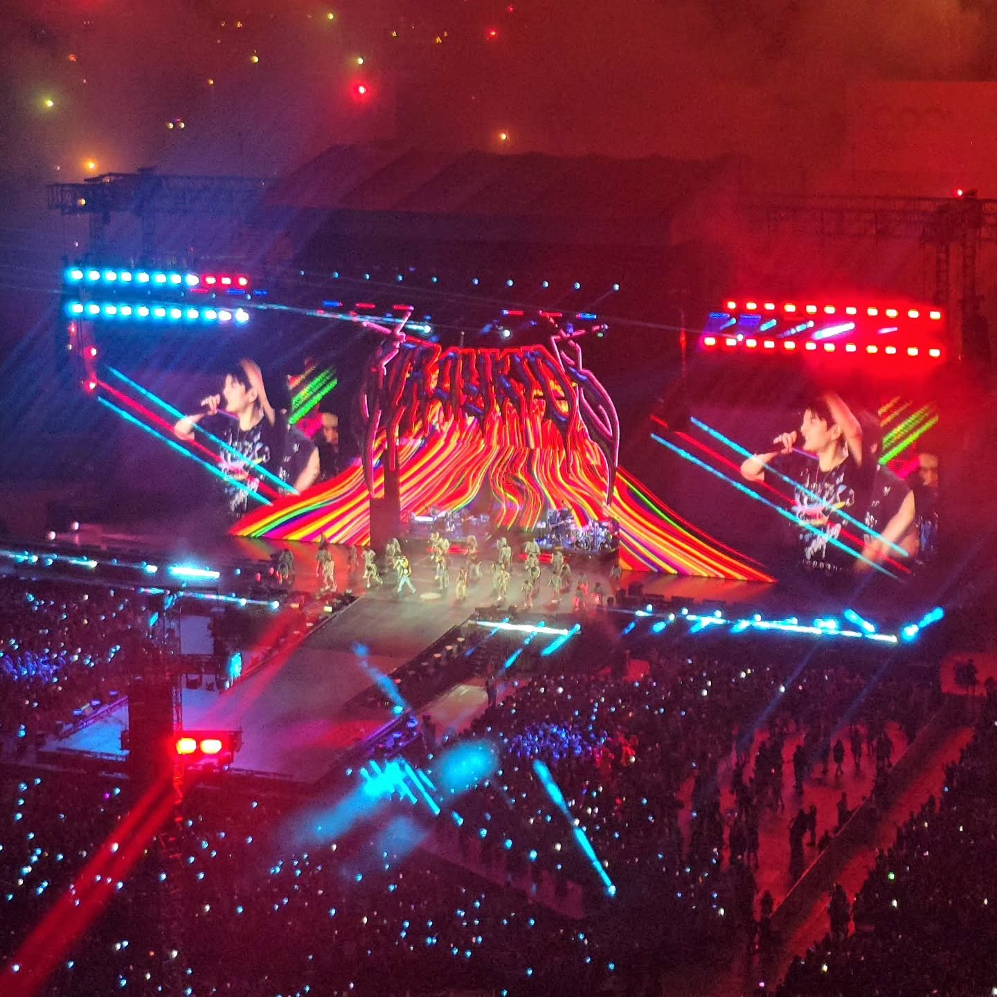 Last bit of (IG) content from our Stray Kids DominATE concert trip. 

See the last two reels for freak-outs, laughter, and tears. 😜

#straykids #kpopstars #firstconcert  #familyroadtrips #blacktravelwriter