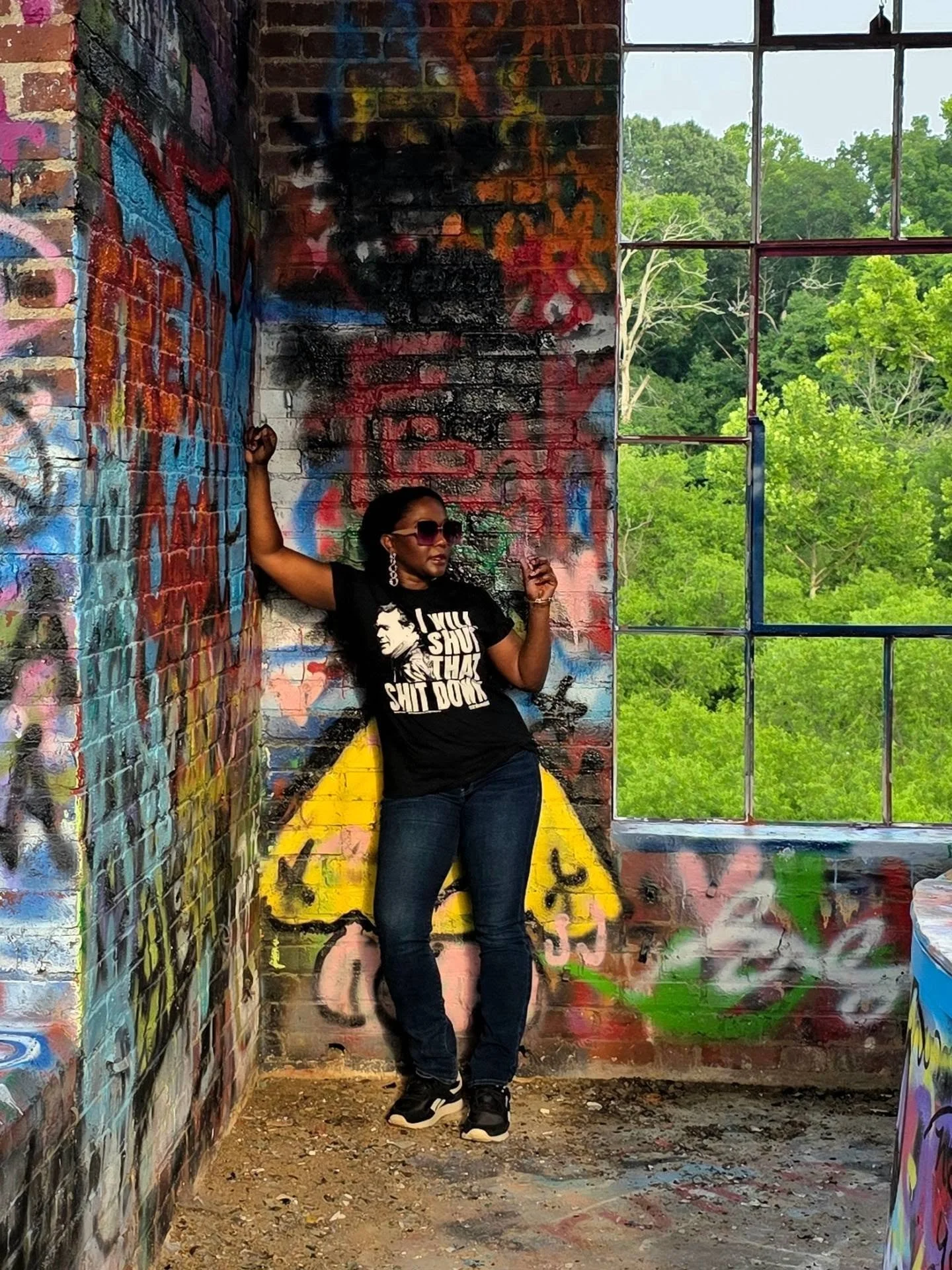 Rusty stairs, an abandoned building, &amp; chasing light. 

My kind of day. 😎

Wanderlust | North Carolina |  Abandoned Places | Graffiti | Sony Alpha 

#UrbanExploration
#VisualStorytelling
#ExploreMore
#CreativeLife
#ThrillerMom