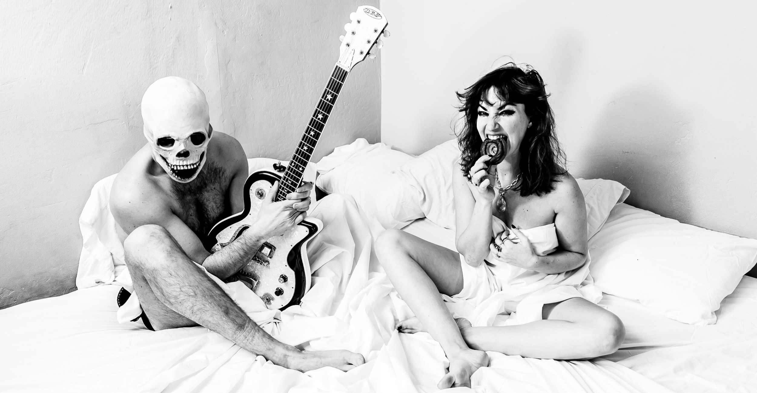 KOLARS+bed+skull+armitage+no+window.jpg