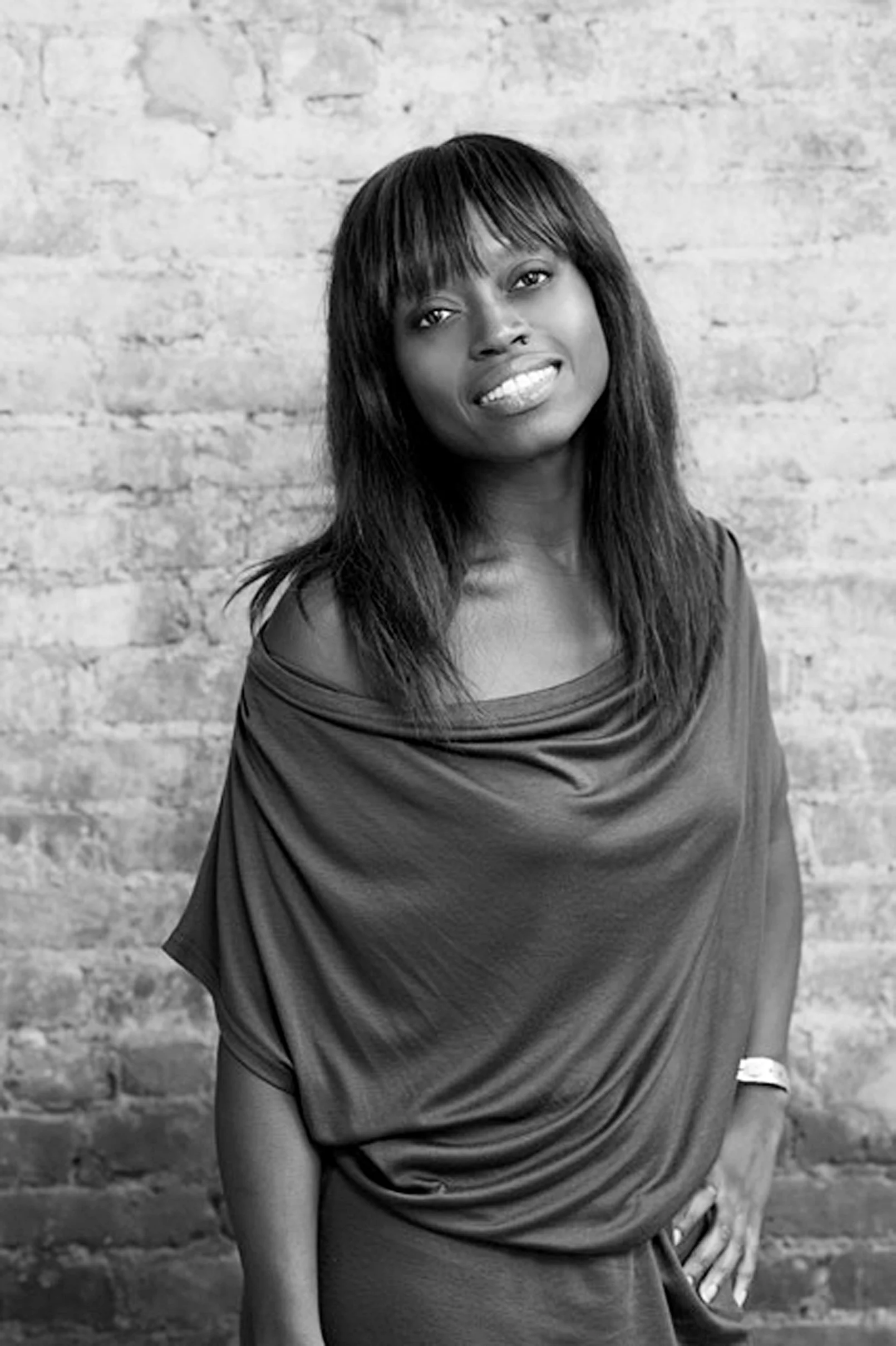 Dee_DEB9484 - bw-headshot.jpg