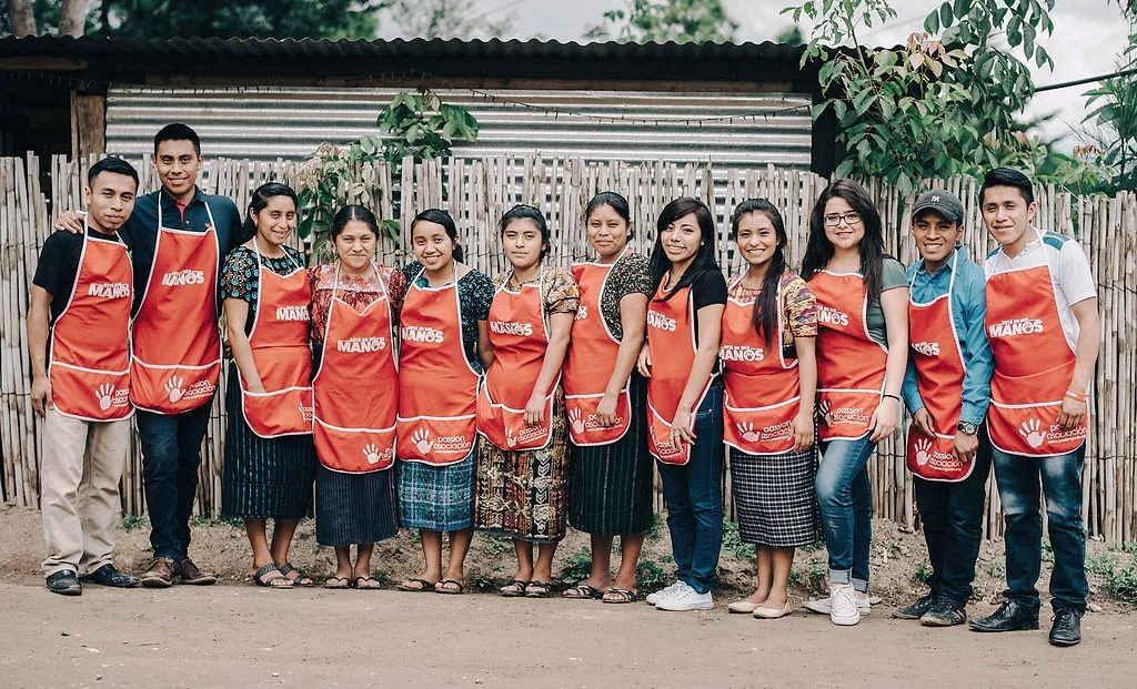Se VOLUNTARio con passion Conoce cinco herramientas de como puedes ayudarnos a marcar una diferencia en nuestros niño s guatemaltecos. Conoce más aquí →