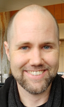 Chris Scott LCSW .jpg