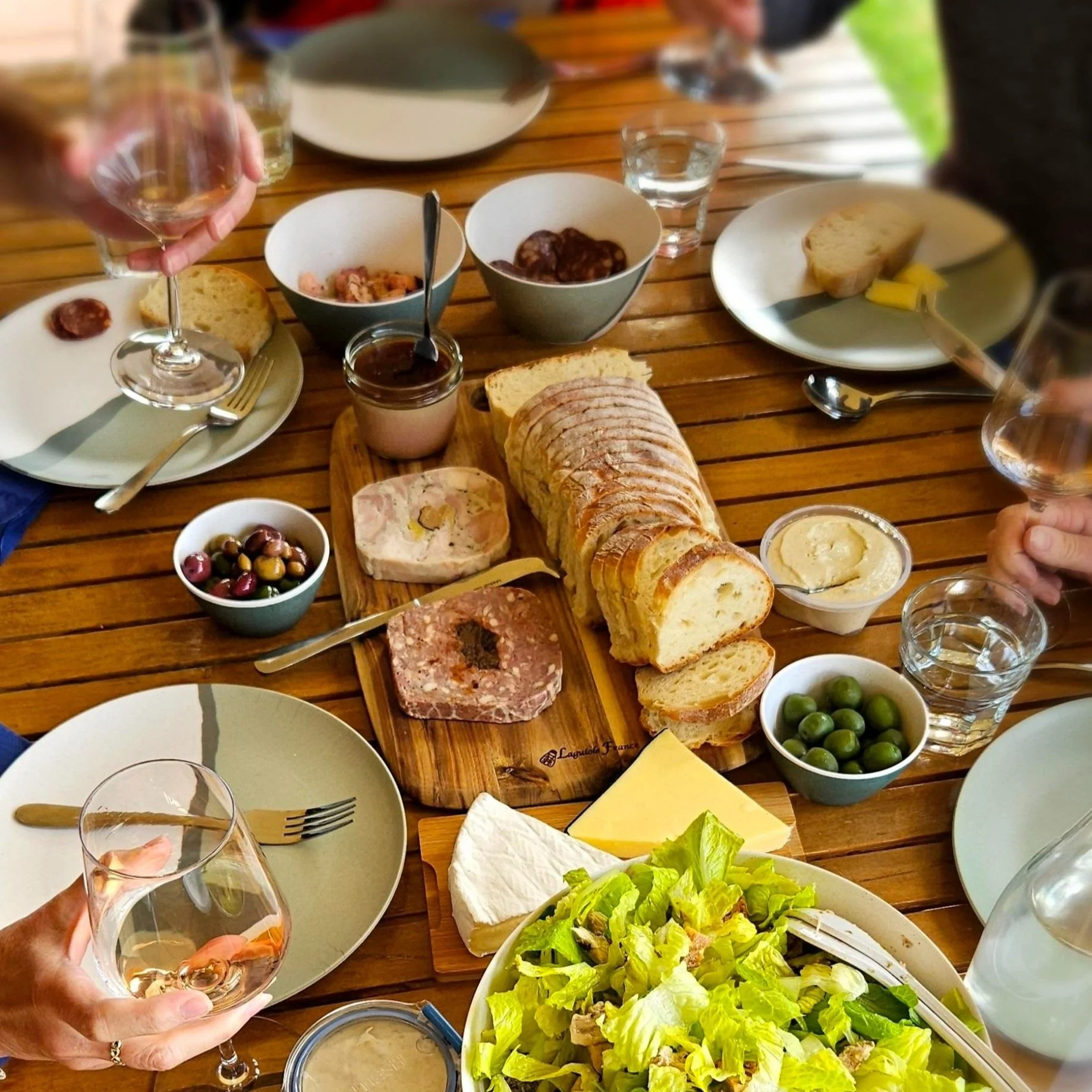 A delicious selection of local produce, and an ever-changing and creatively curated mix of international specialties will be provided in a picnic hamper format