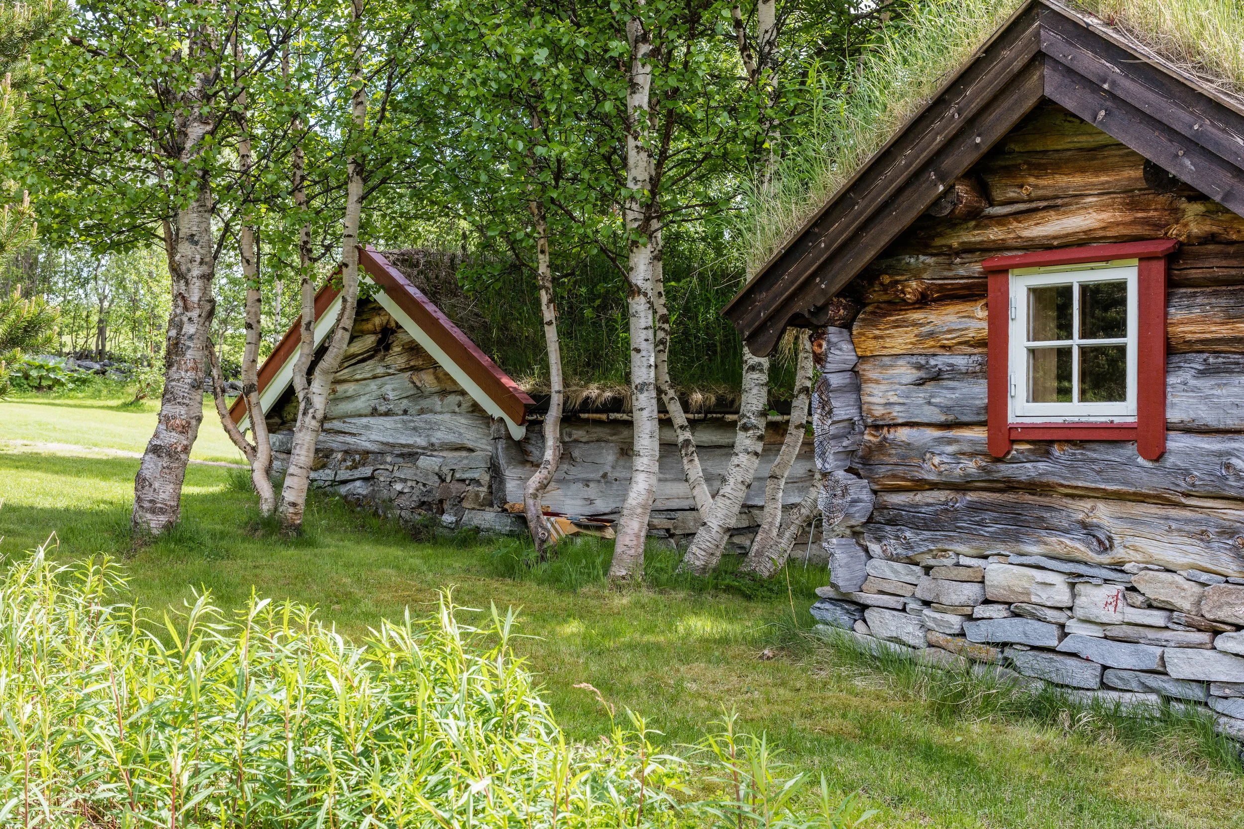 Bortistu Gjestegård ligger i Oppdal kommune i naturskjønne omgivelser innerst i Storlidalen og i hjertet av Trollheimen.