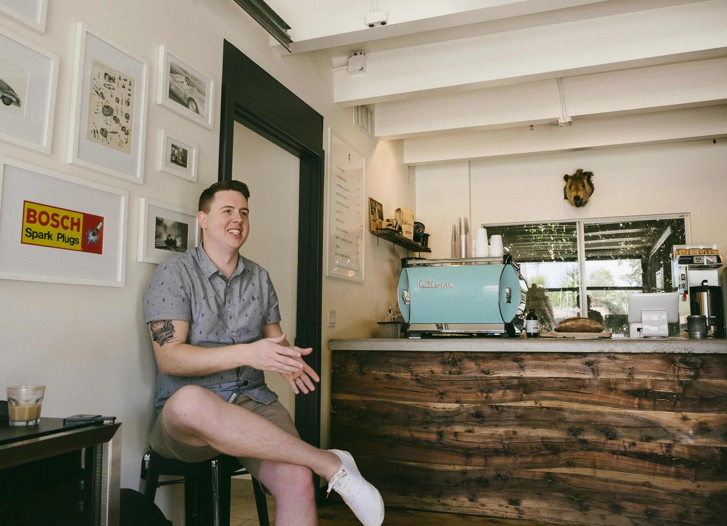 So heres' a crazy story about Seth Mills. Him and his then girlfriend - now wife used to hang out at the Gold Bar in Tempe, AZ way back in the day when I was a barista. So we used to know each other from back in the day - and reconnected on social media. But this past weekend was probably the first time we've seen each other in person in well over a decade. 