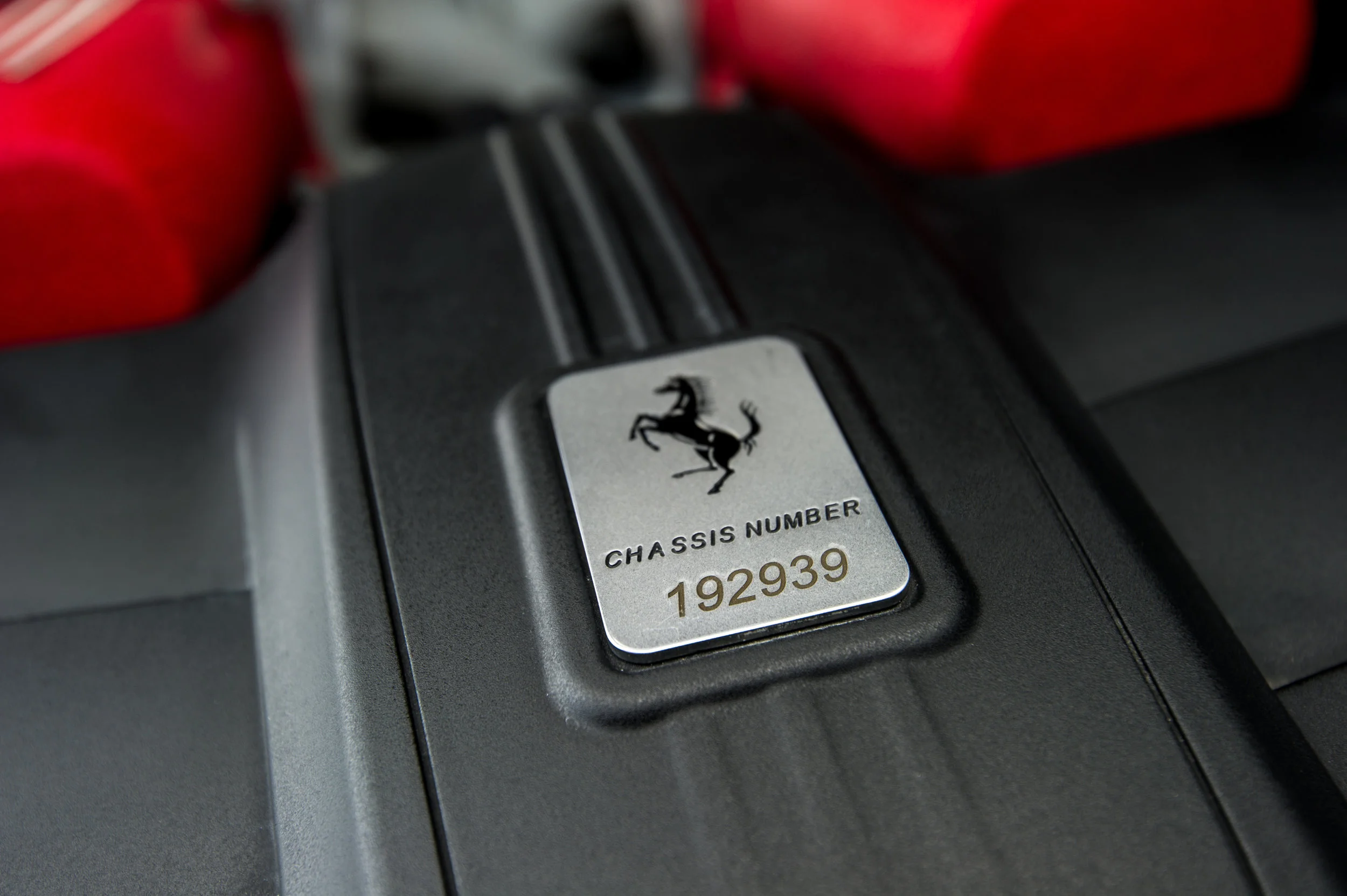 Ferrari F12 Berlinetta_17.jpg