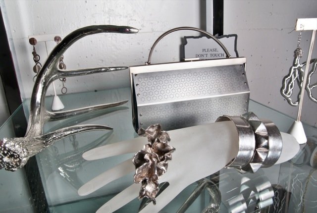 38-Silver-accessories-[200dpi].jpeg