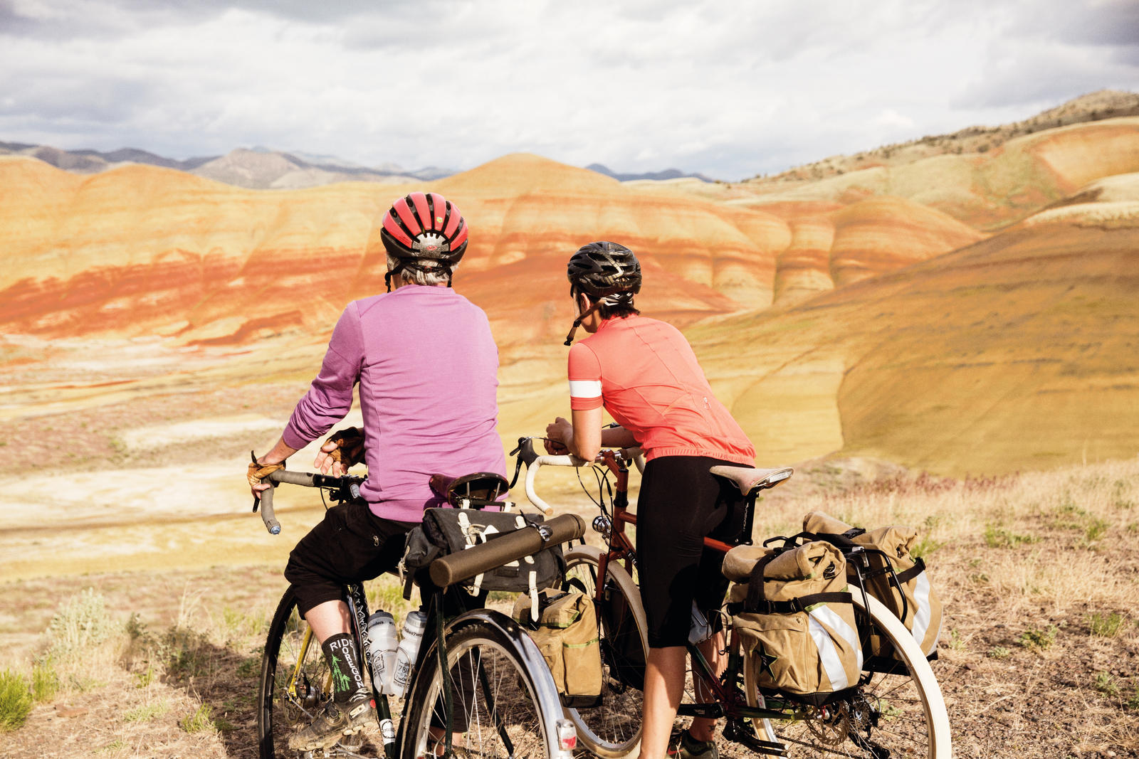 Painted Hills Scenic Bikeway. Photo courtesy of Oregon Parks and Recreation Department.