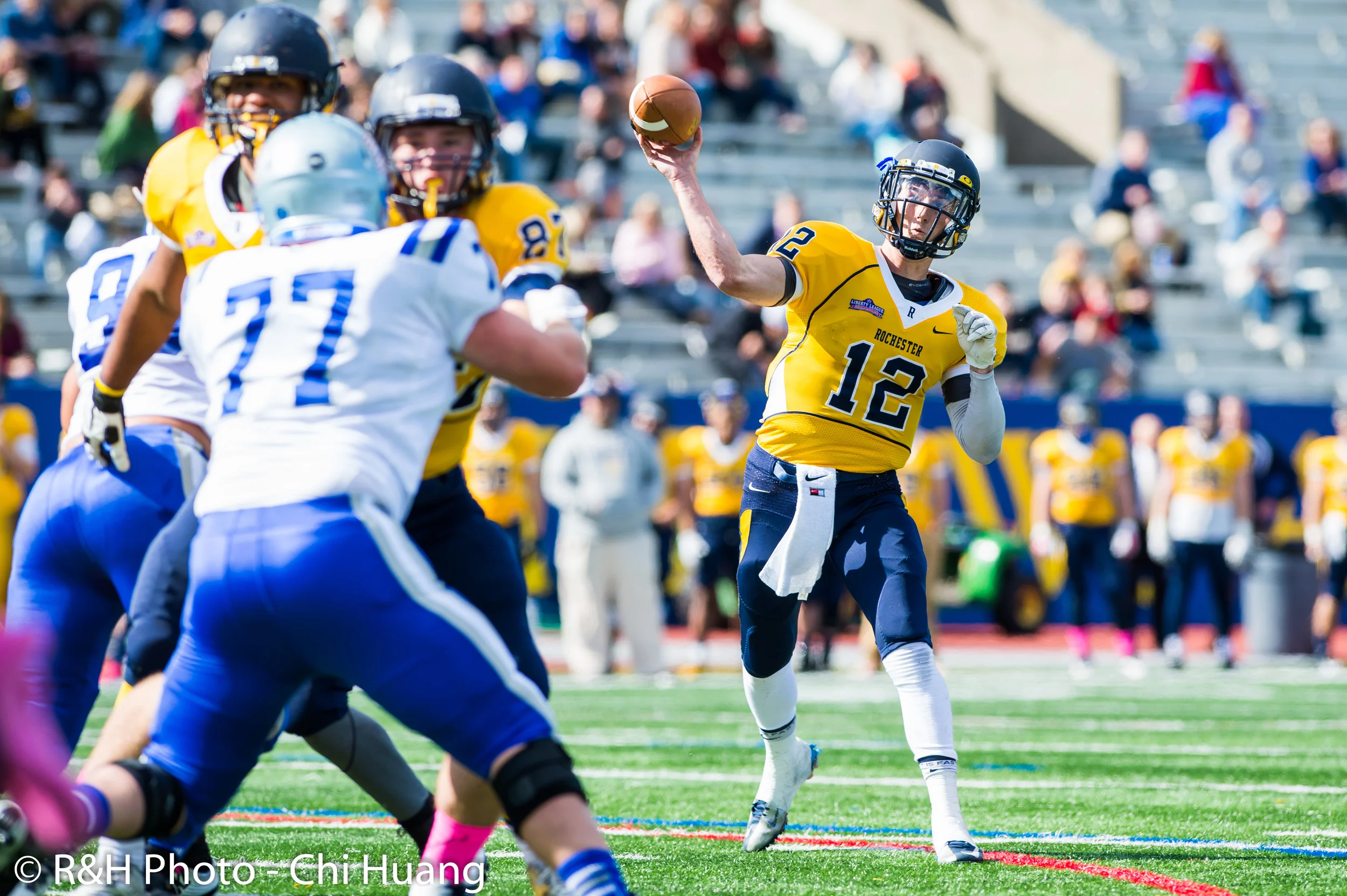 Oct 10 Football-7512.JPG